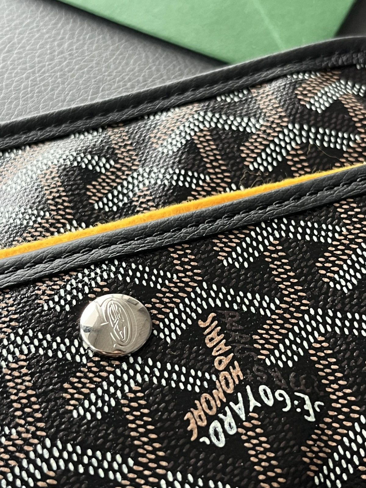 Goyard Iconic Giftable Goyard Logo Pouch Wallet Black Brand New Size ONE SIZE - 5 Thumbnail