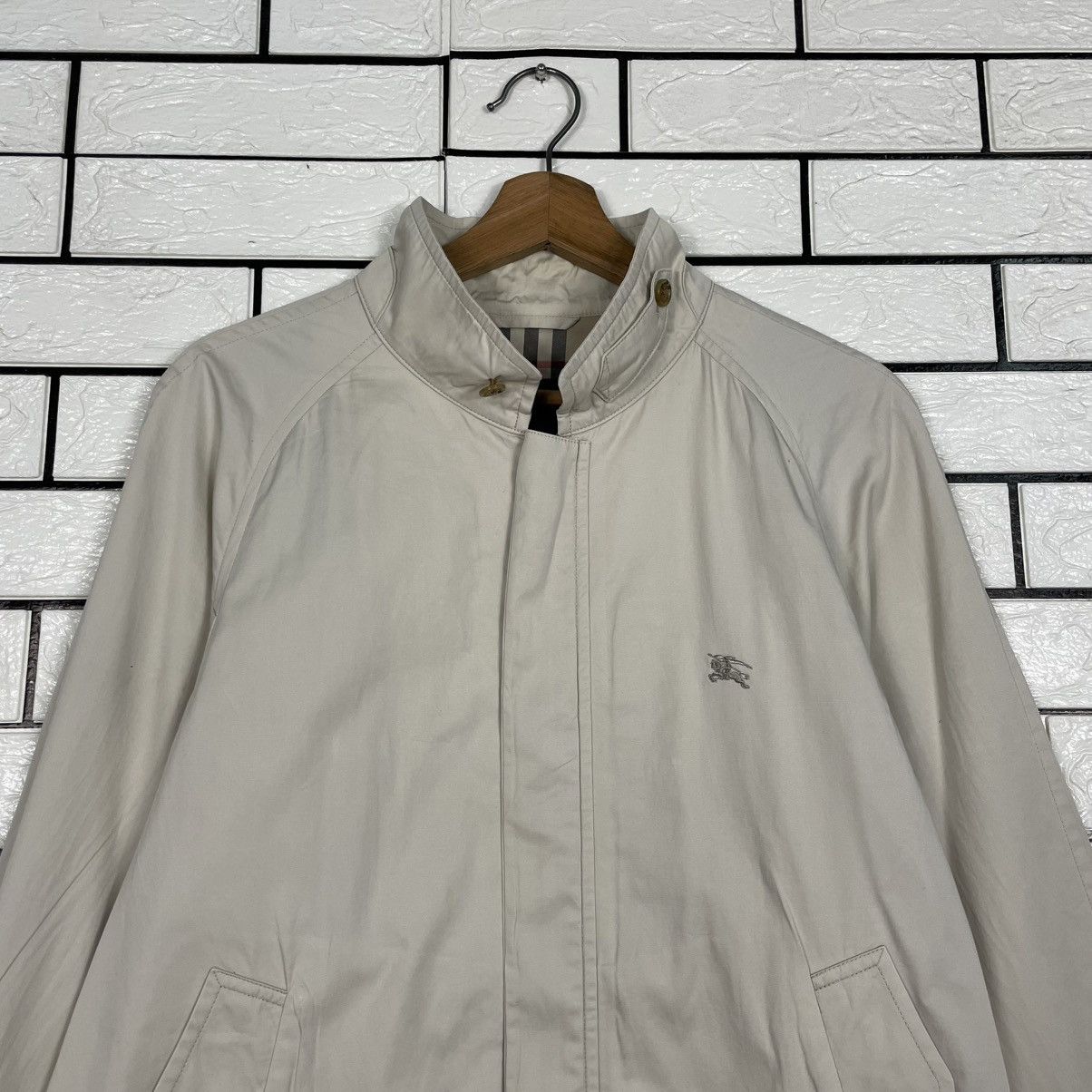 Burberry Burberry London Bomber Jacket Size US M / EU 48-50 / 2 - 2 Thumbnail