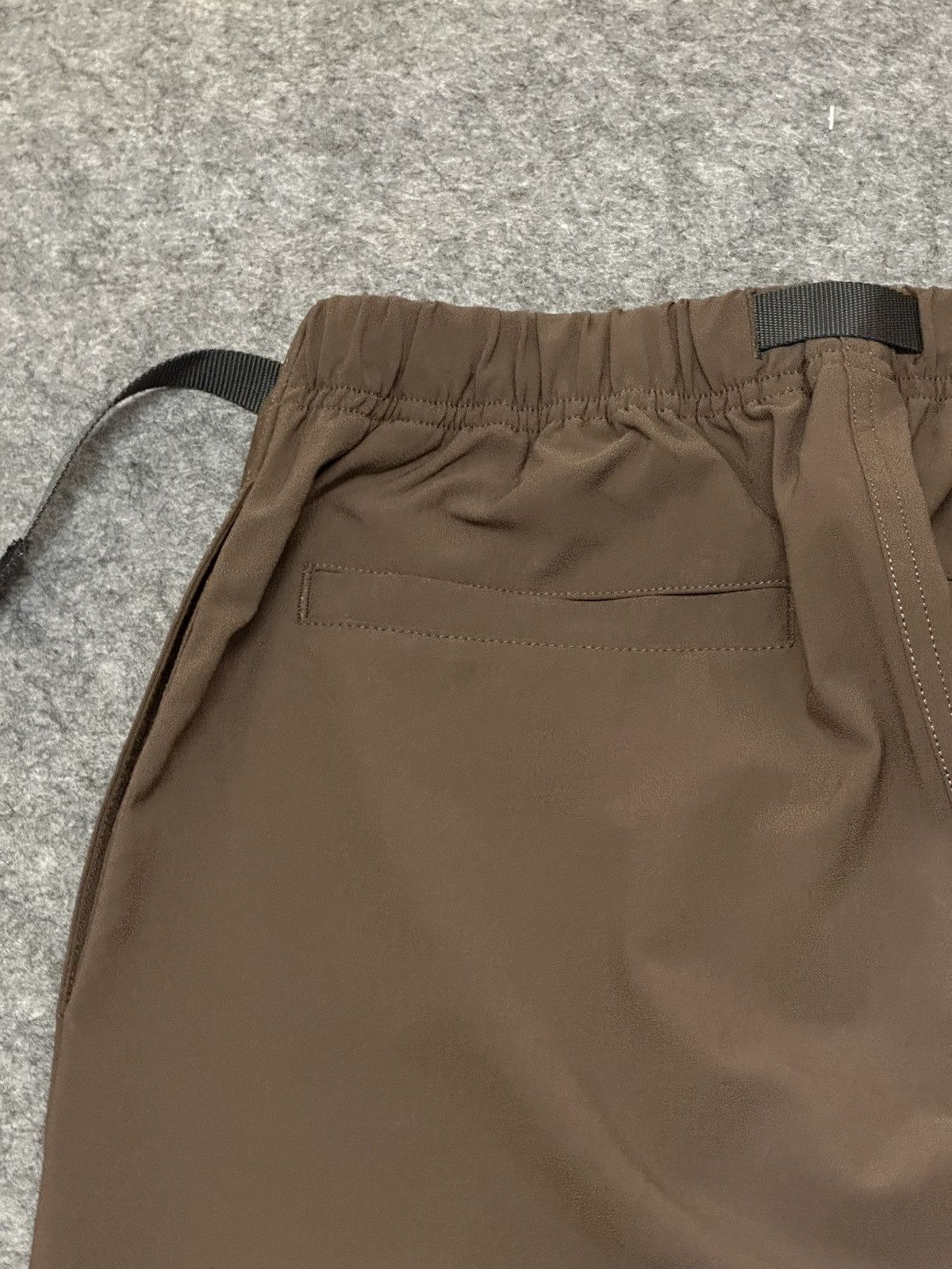 Gramicci Gramicci climbing pants featuring an integrated nylon belt. Size US 30 / EU 46 - 8 Thumbnail