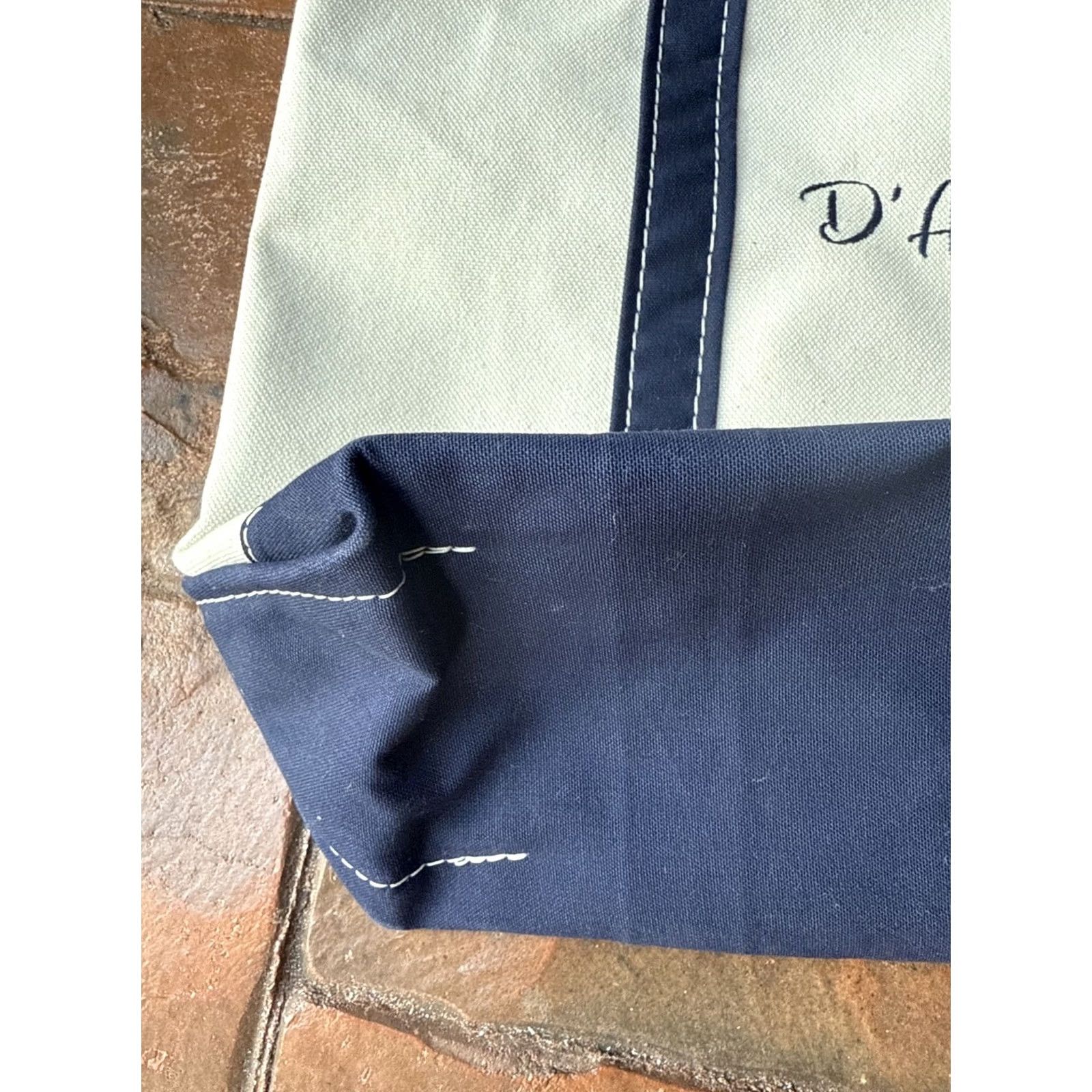 Vintage VINTAGE LL Bean Boat & Tote Canvas Bag 18x12 White/blue 90s Tote Unisex Adults Medium 18x12 Navy Blue Bag Width: 18 in Handled Cotton Mens/Womens Size ONE SIZE - 7 Thumbnail