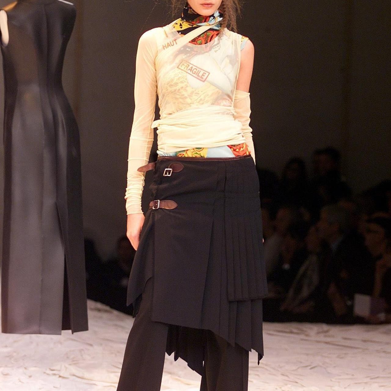 Jean Paul Gaultier JEAN PAUL GAULTIER FW 2002 RUNWAY SKIRT Size 27" / US 4 / IT 40 - 7 Thumbnail
