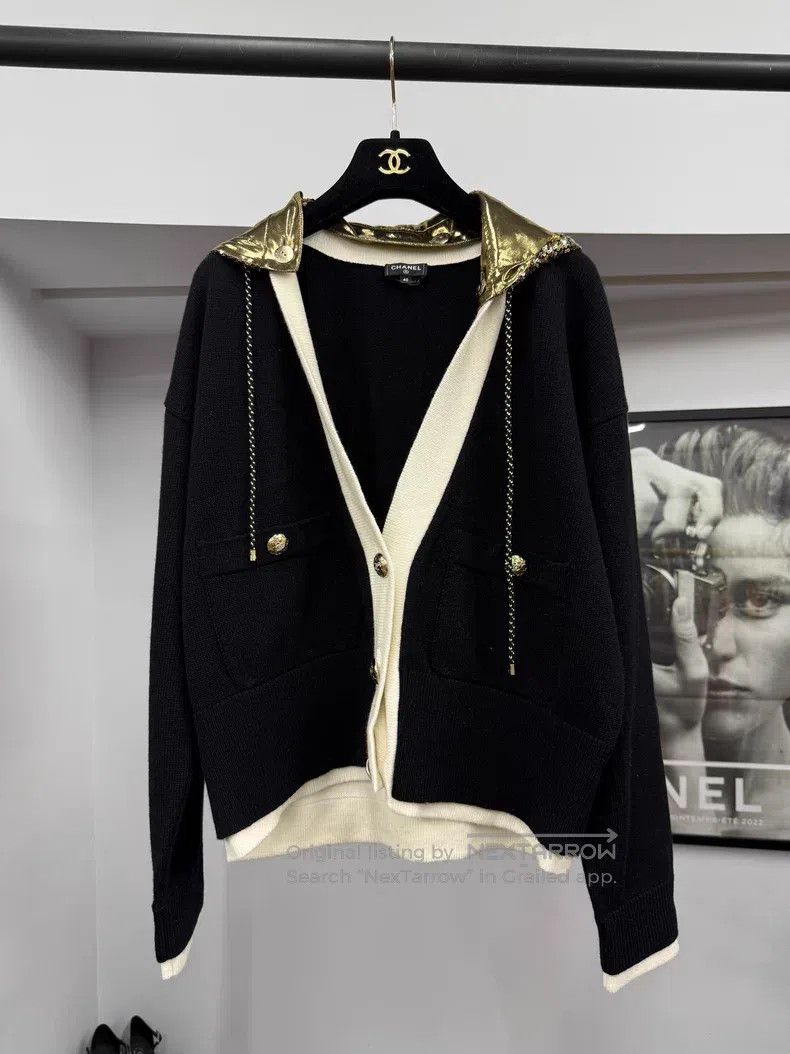 Chanel Chanel 24C gold sequin hoodie zipper jacket Size S / US 4 / IT 40 - 1 Thumbnail
