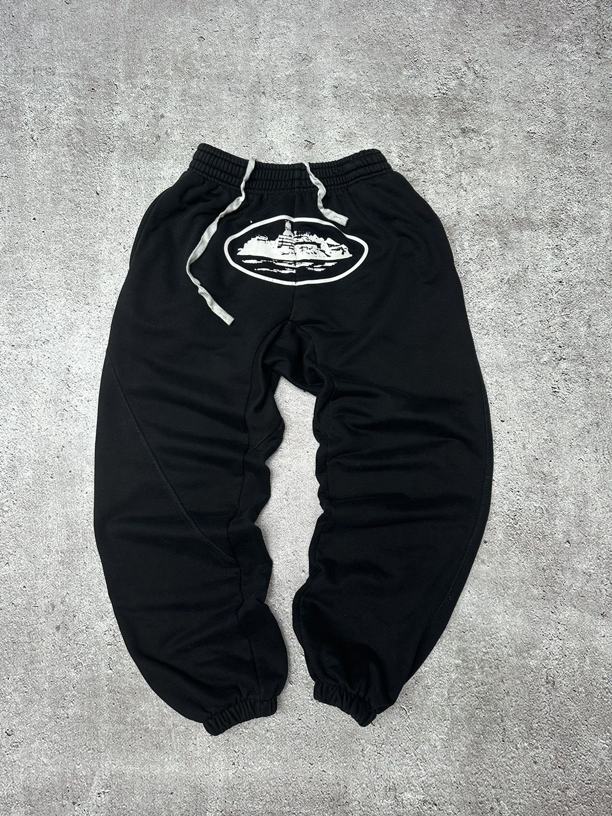 Corteiz CORTEIZ VVS VELOUR BOTTOMS [TRIPLE BLACK] | Grailed