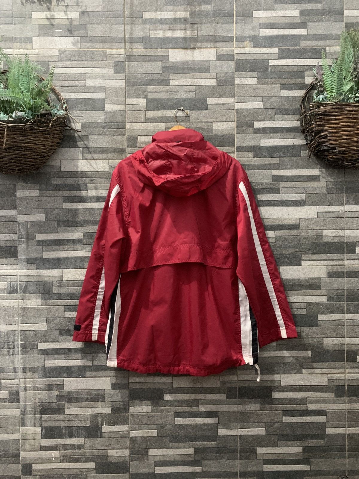 Nike Vintage Nike Windbreaker Cagoule Jacket Size US L / EU 52-54 / 3 - 2 Thumbnail