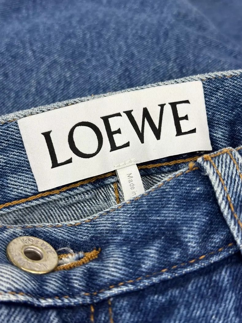 Other LOEWE Blue jeans with leather lettering on the back Size 42" / US 20 - 5 Thumbnail