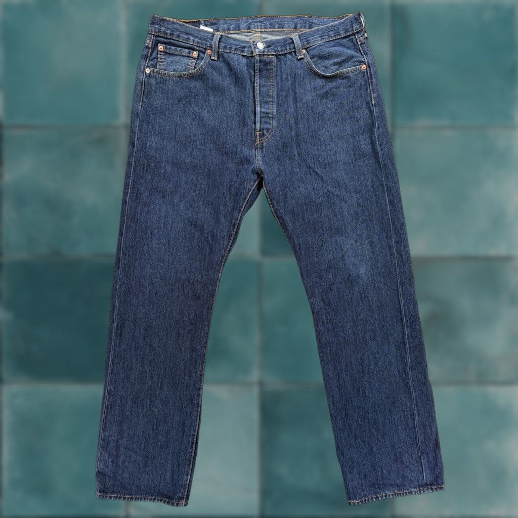 Levi's VINTAGE Levis 501 Jeans Mens 38x32 Blue Dark Wash Button Fly Straight Denim Y2K Size US 38 / EU 54 - 1 Thumbnail