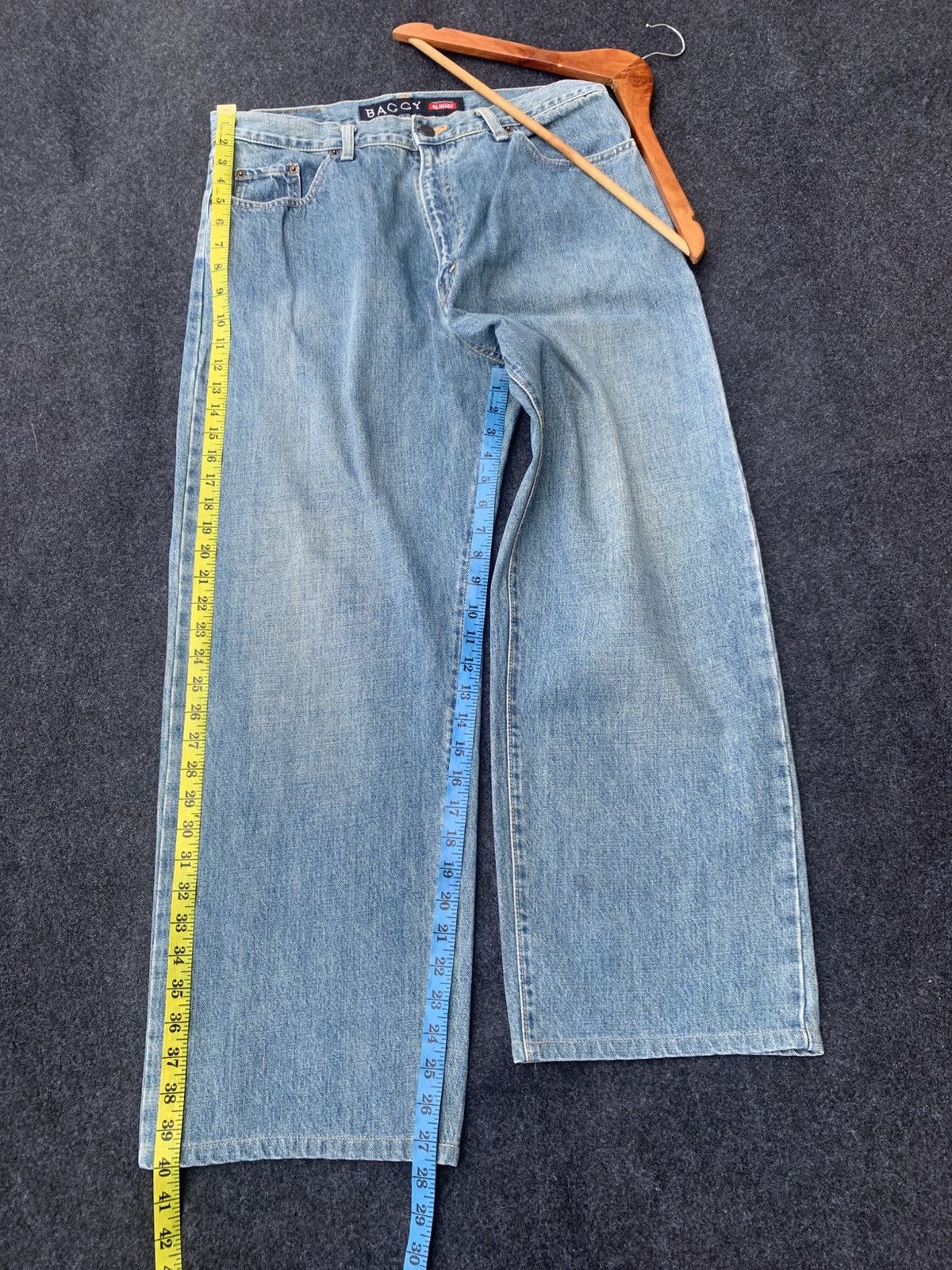 Japanese Brand BAGGY GL HEART JEANS. Size US 33 - 3 Thumbnail