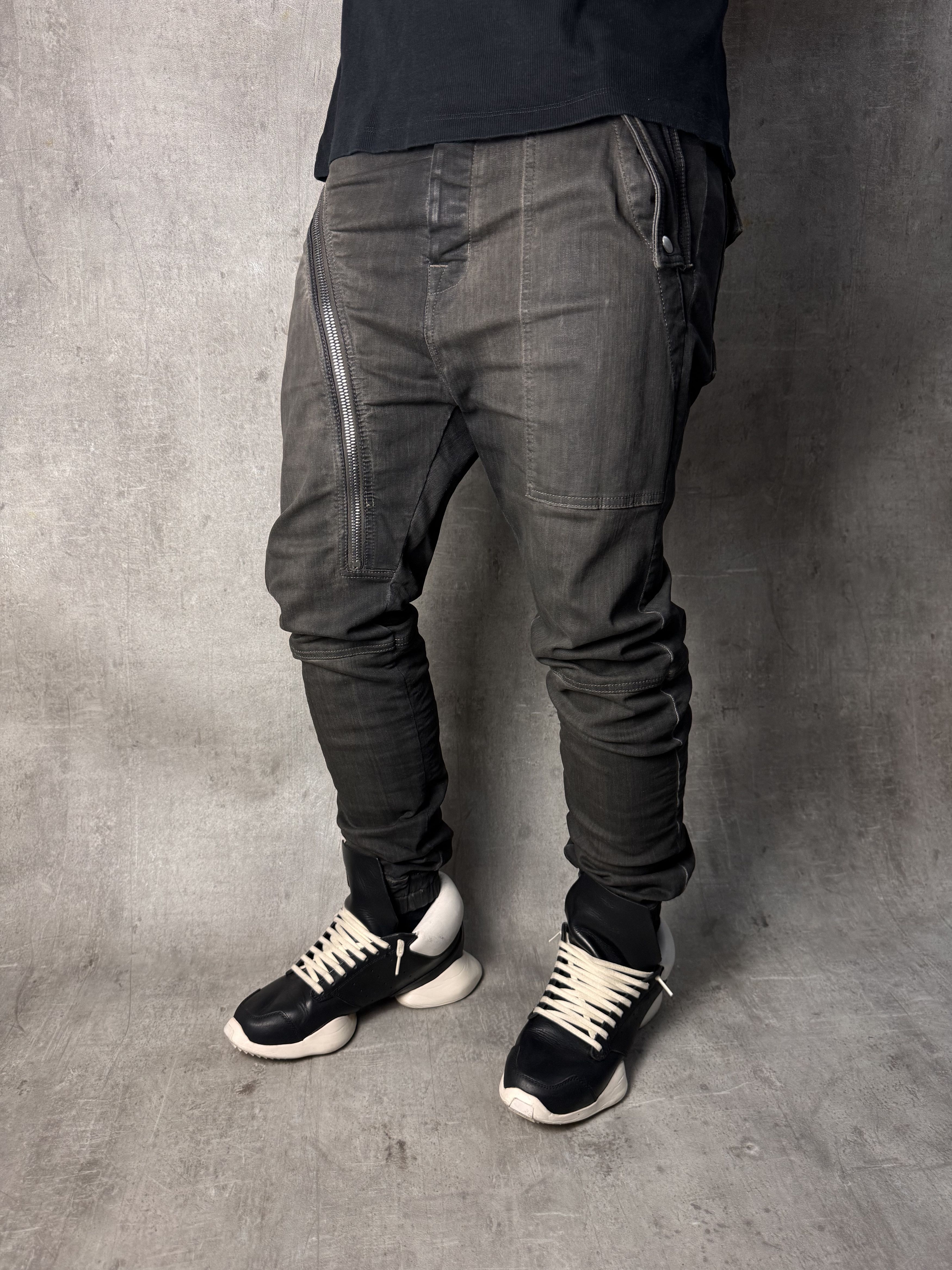 Rick Owens RICK OWENS DRKSHDW Aircut Jeans Denim Joggers in Dark Dust Size US 32 / EU 48 - 3 Thumbnail
