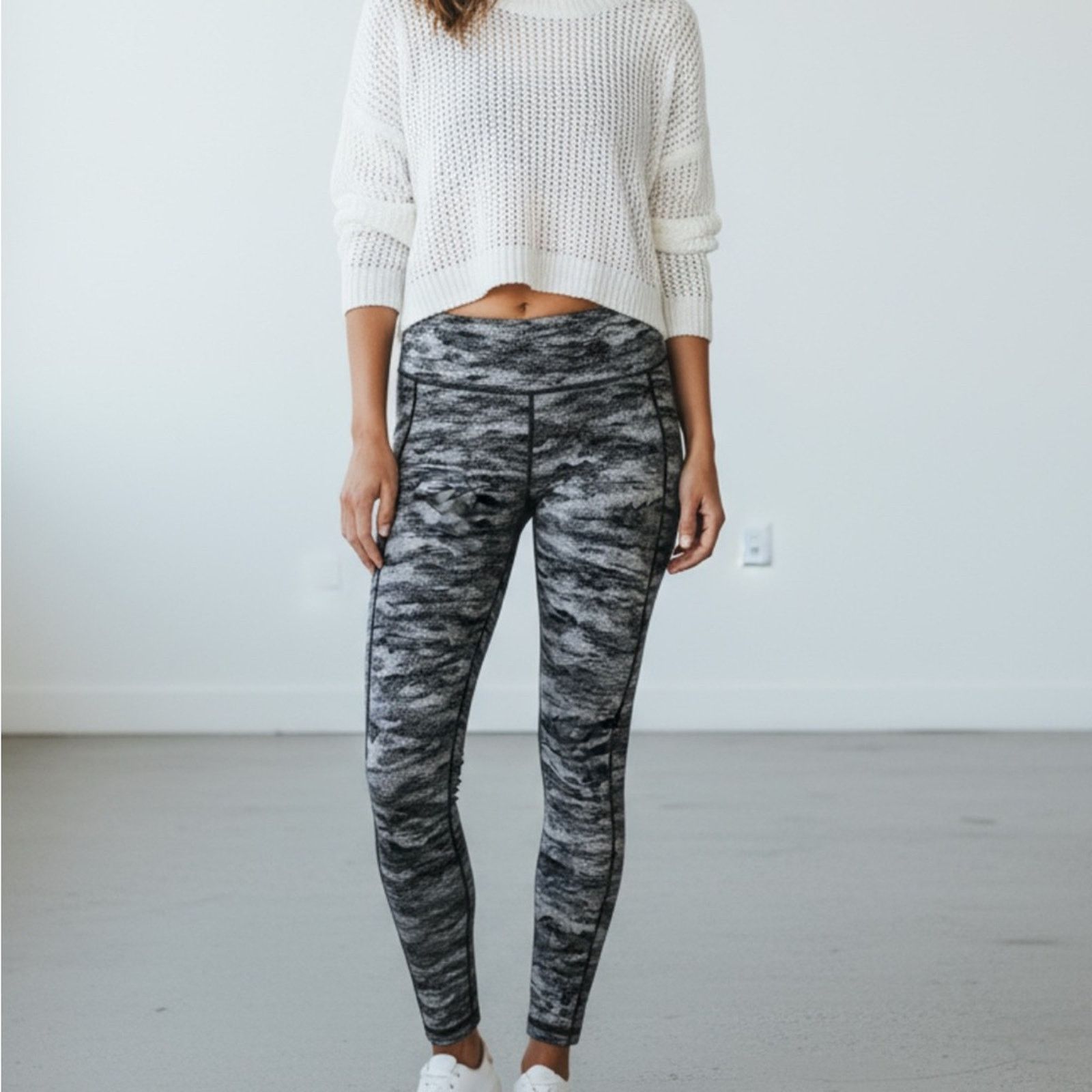 Lululemon Lululemon leggings size 4 Size 27" / US 4 / IT 40 - 3 Thumbnail