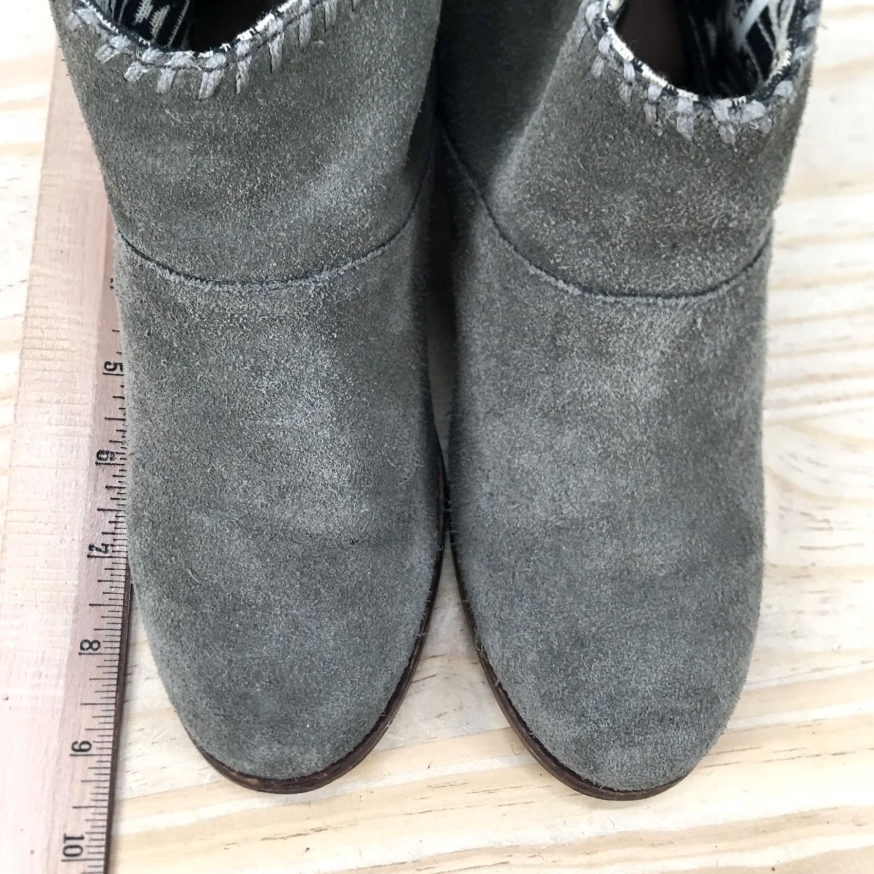 Toms Toms Boots Womens 6 Leila Ankle Booties Gray Suede Heels Zip Tasseled 10007309 Size US 6 / IT 36 - 6 Thumbnail