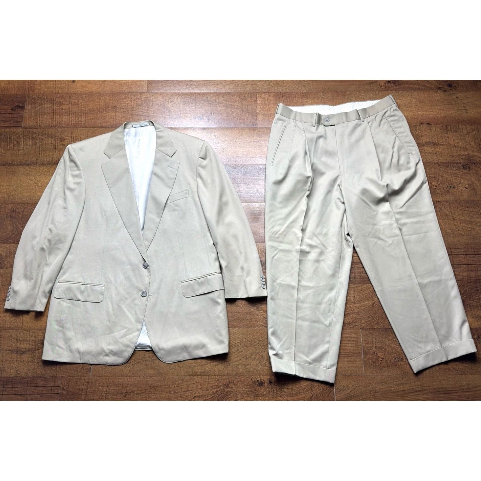 Ermenegildo Zegna Ermenegildo Zegna Suit Mens 46 Beige SARTORIAL 2pc Wool Men 46R 37X27 Switzerland Size 46R - 2 Thumbnail