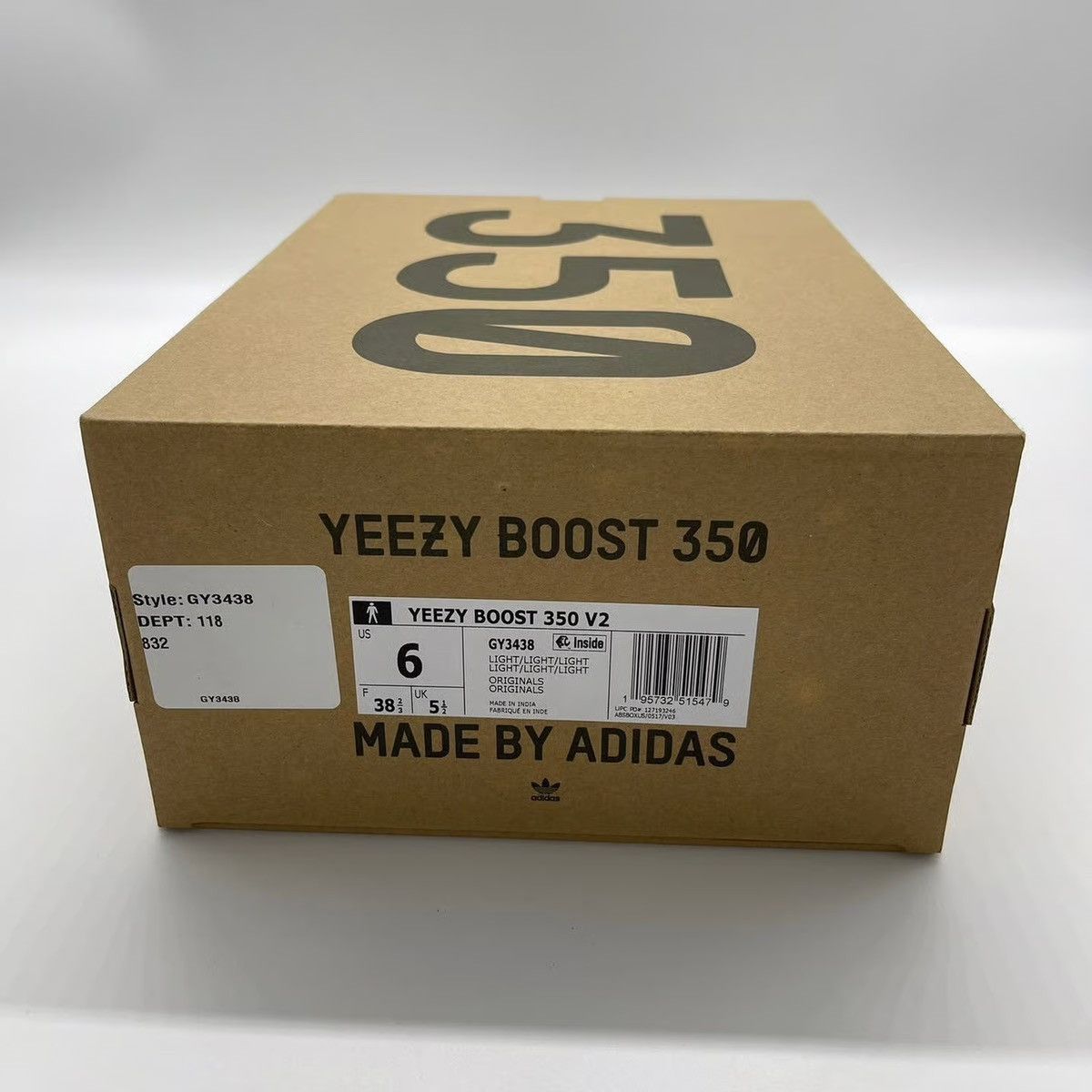 Adidas Adidas Yeezy Boost 350 V2 Light Size US 6 / EU 39 - 9 Thumbnail