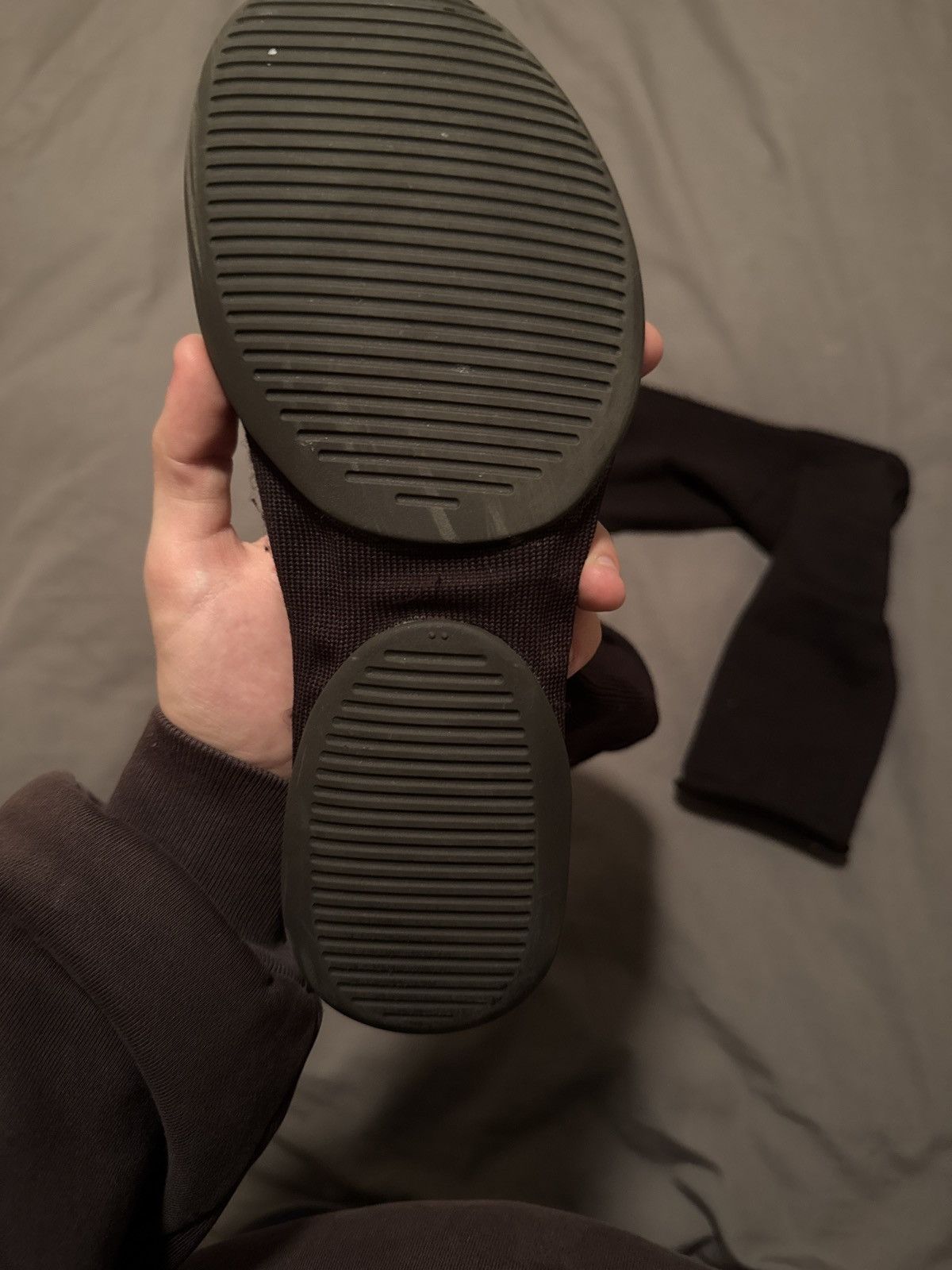 Kanye West × Yeezy Yeezy pods 2 Size US 10.5 / EU 43-44 - 3 Thumbnail