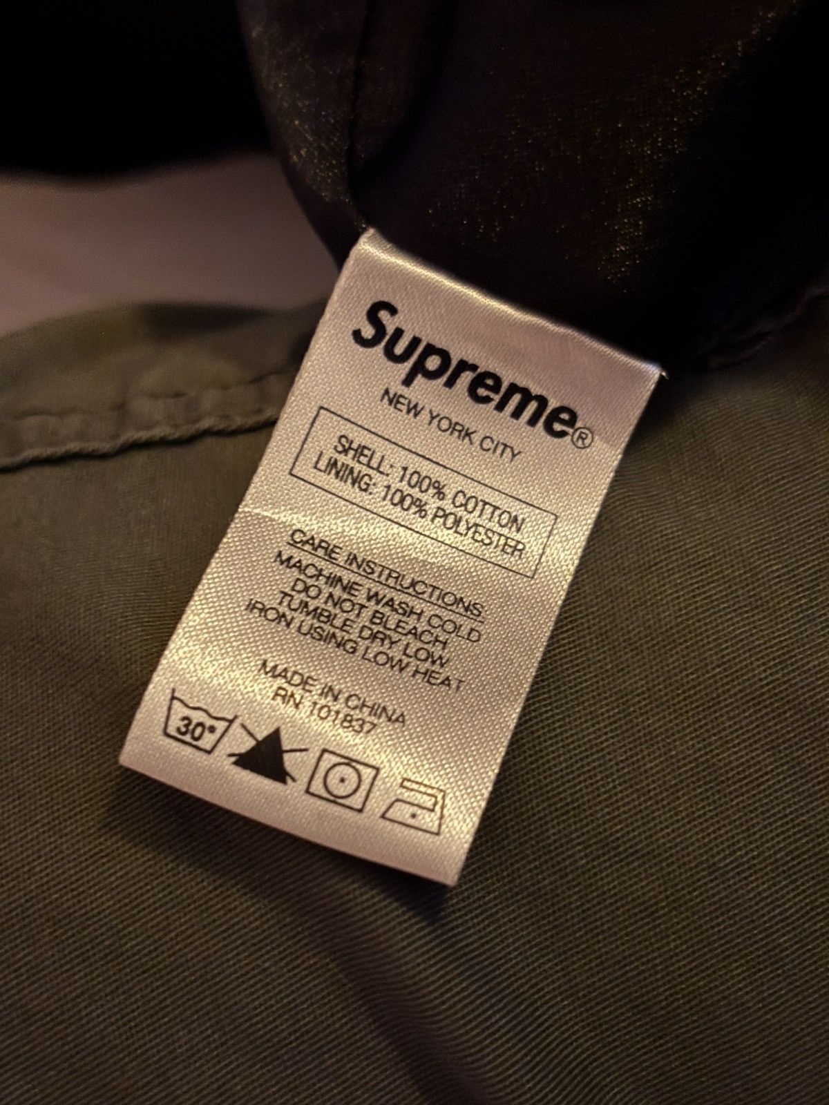 Supreme SUPREME TRUTH BOMBER Size US L / EU 52-54 / 3 - 6 Thumbnail