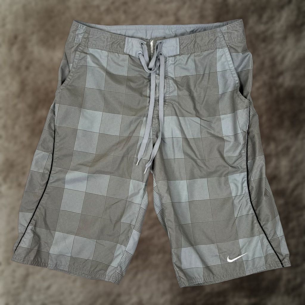 Nike VINTAGE Nike Swim Trunks Shorts Medium Gray Plaid Y2K Surf Mens Size US 31 - 1 Thumbnail