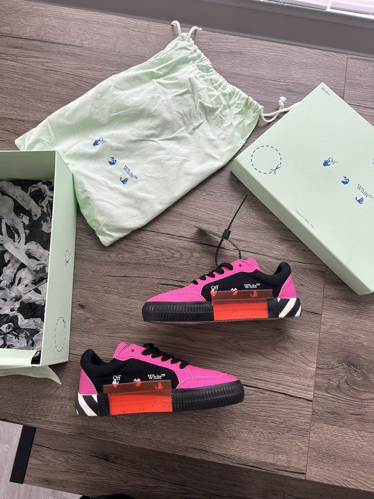 Off-White Pink Off-white shoes Size 5 Size US 5 / EU 37 - 2 Thumbnail