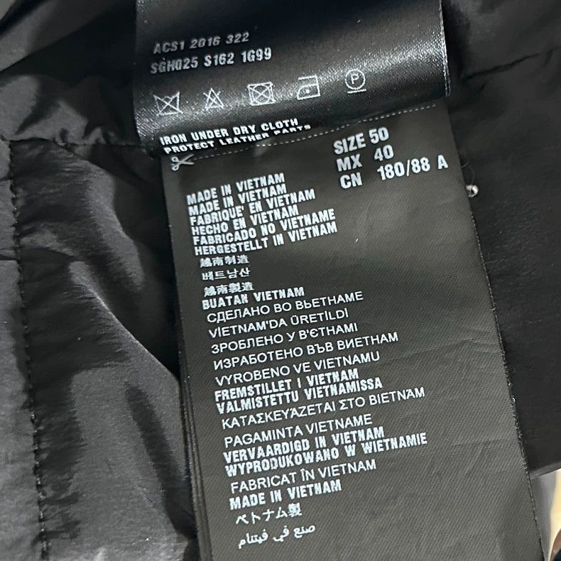 Prada Prada Triangle logo down jacket 2504-Nextarrow Size US M / EU 48-50 / 2 - 6 Thumbnail