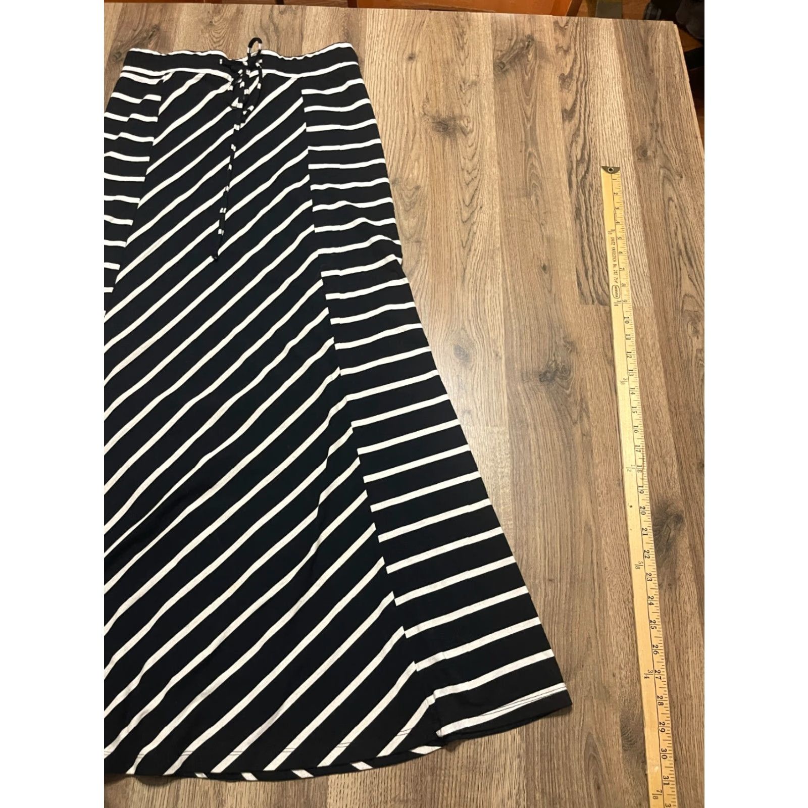 Vintage **Women's Medium Maxi Maurices Skirt Striped Pull On Black White** User: Women's Medium Maxi Maurices Skirt Striped Pull On Black White Size 32" / US 10 / IT 46 - 4 Thumbnail