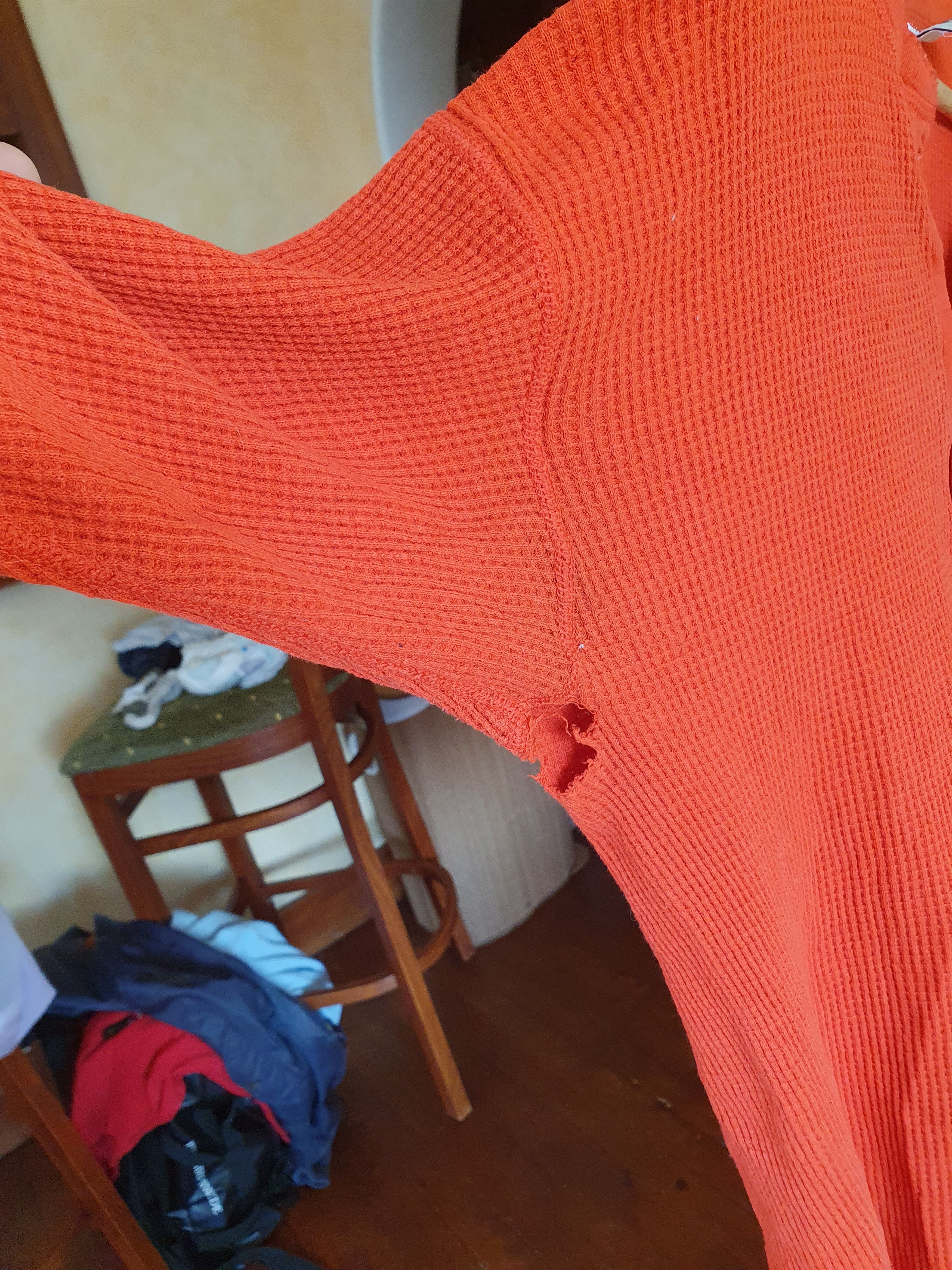 Gap Gap Vtg Made in USA Waffle-Knit Long Sleeve t-shirt TRASHED Size US M / EU 48-50 / 2 - 15 Thumbnail