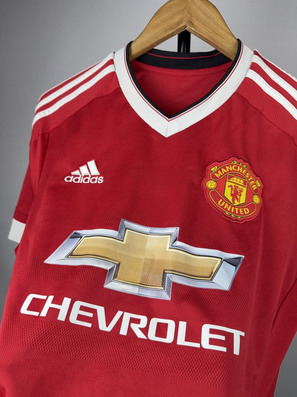 Adidas 2015 Manchester United Adidas Home Jersey ClimaCool Size US M / EU 48-50 / 2 - 10 Thumbnail