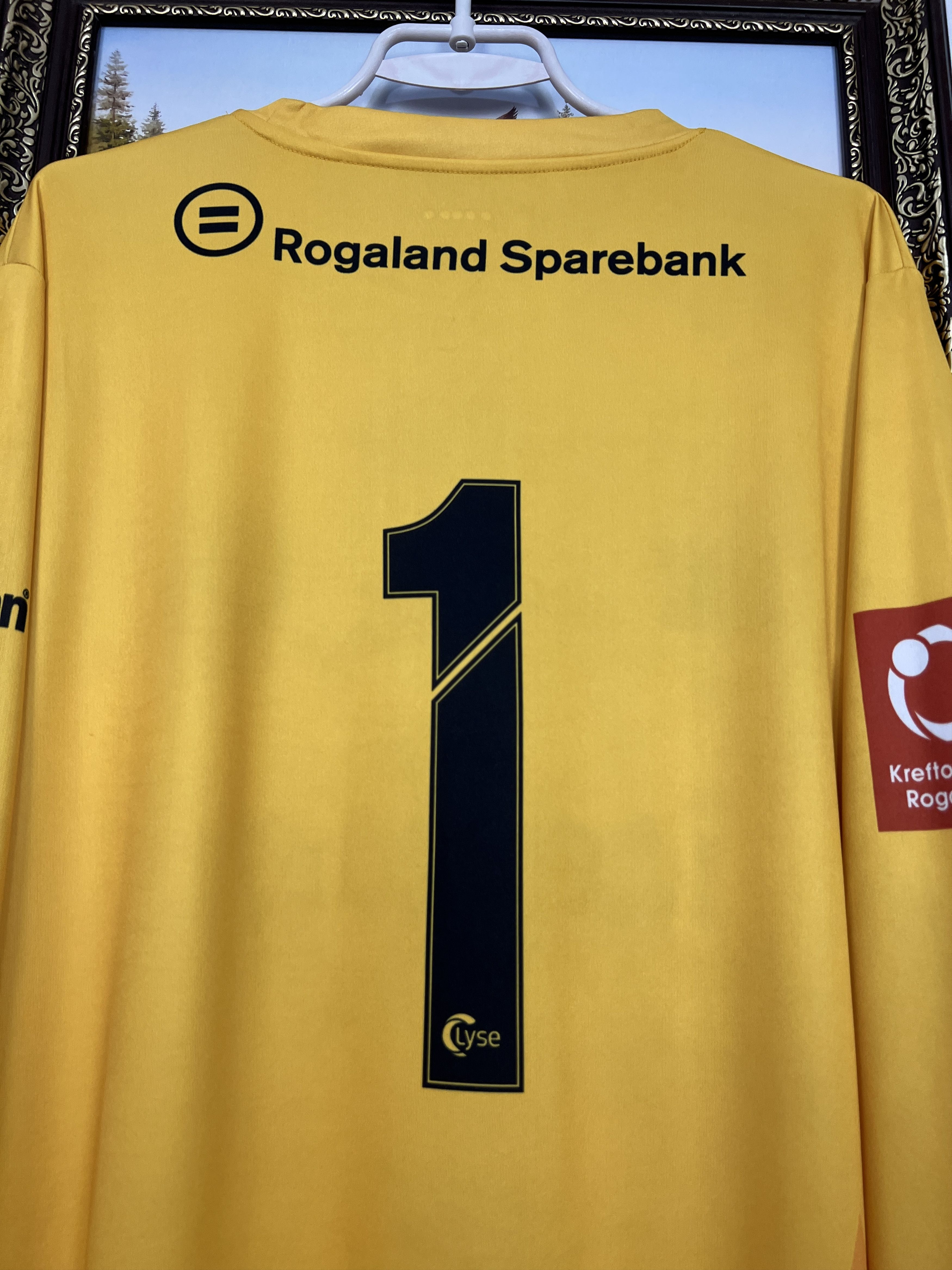 Diadora Viking Stavanger Football Goalkeeper Player Issue Shirt Size US XL / EU 56 / 4 - 14 Thumbnail