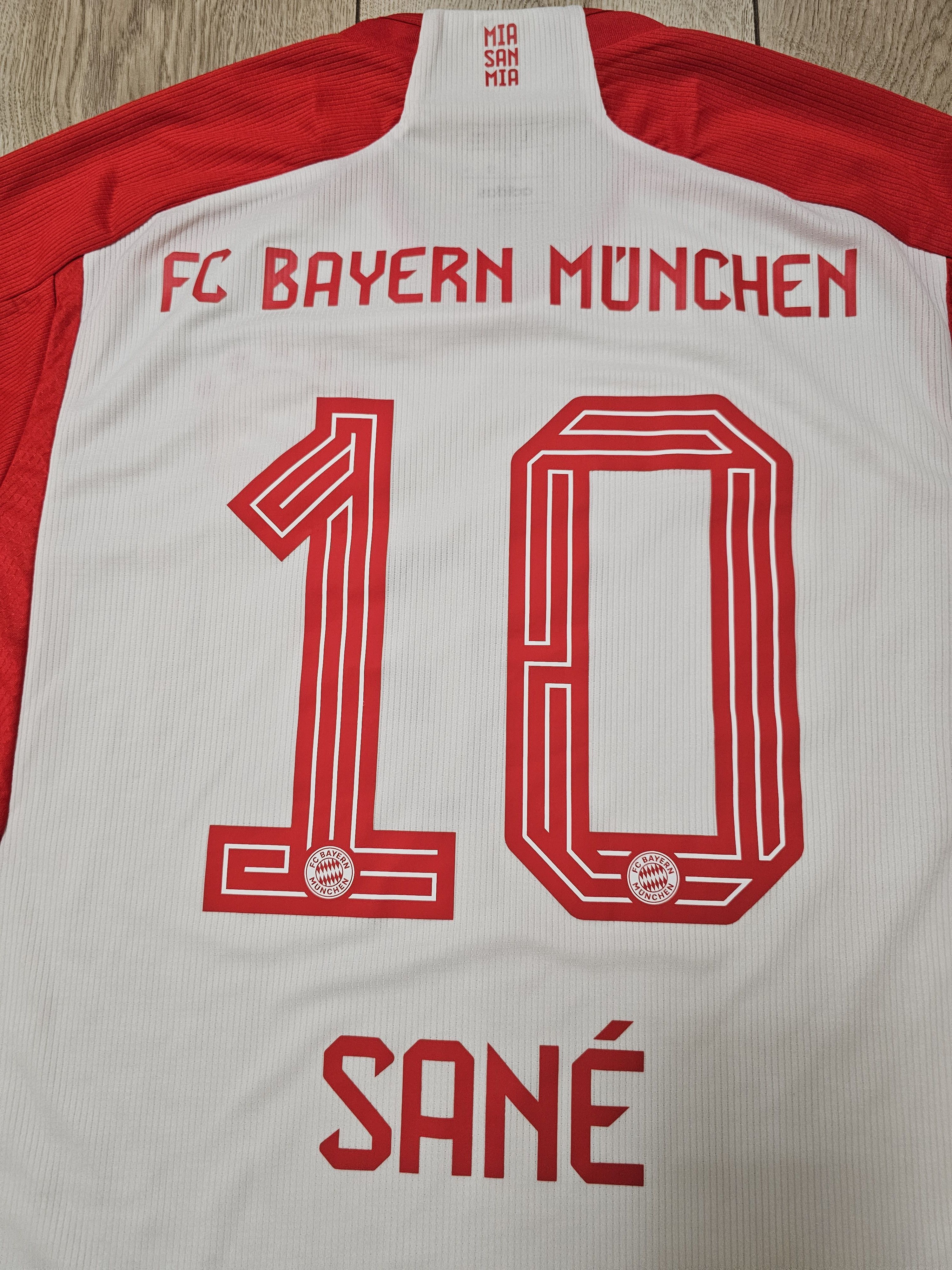 Adidas BAYERN MUNICH 2023 2024 HOME SANE FOOTBALL SOCCER JERSEY Size US L / EU 52-54 / 3 - 5 Thumbnail