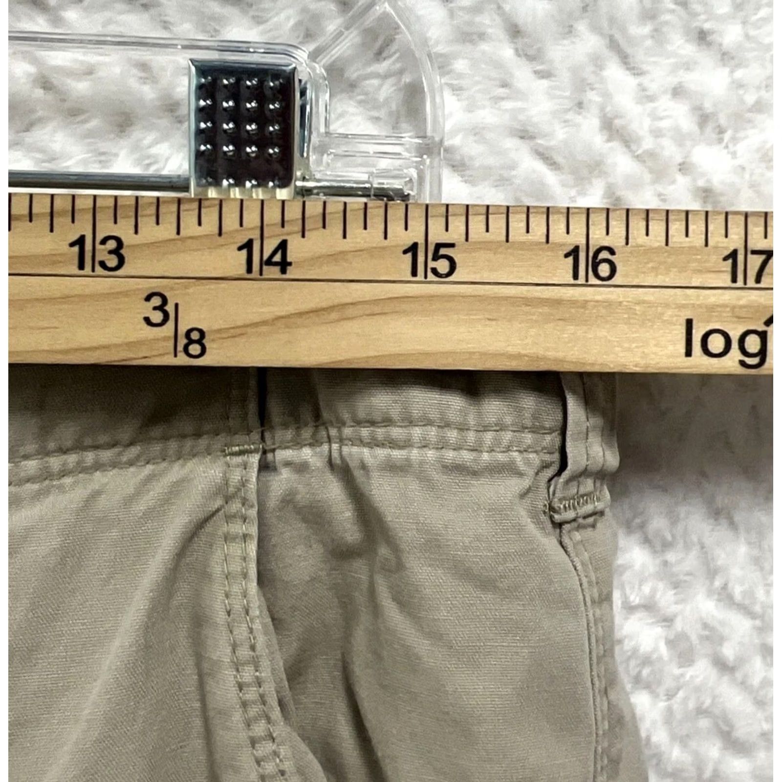 Vintage Woolrich Cargo Shorts Khaki 100% Cotton Zip Fly Casual Size 32 Mens Short Regular Rise Mid Cargo Pockets Logo Size US 32 / EU 48 - 5 Thumbnail