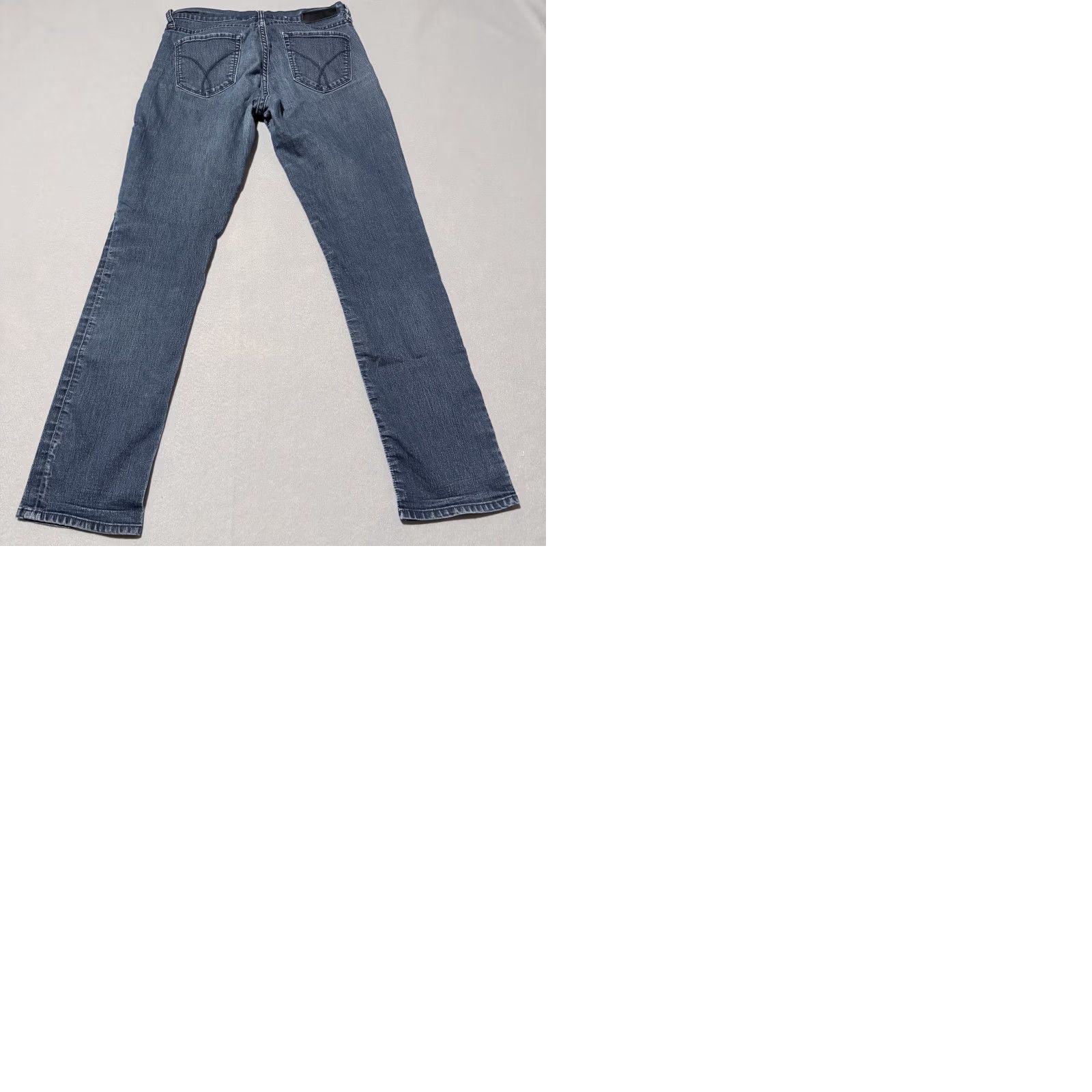 Calvin Klein Calvin Klein Jeans Women’s Dark Wash Denim Stretch Fit Classic Straight Jeans 8 Blue 5-Pocket Design Mens? No — Womens Size 30" / US 8 / IT 44 - 10 Thumbnail