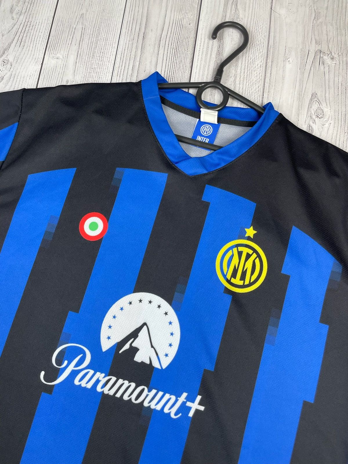 Vintage Vintage Inter Milan soccer jersey size XL rare striped Size US XL / EU 56 / 4 - 2 Thumbnail
