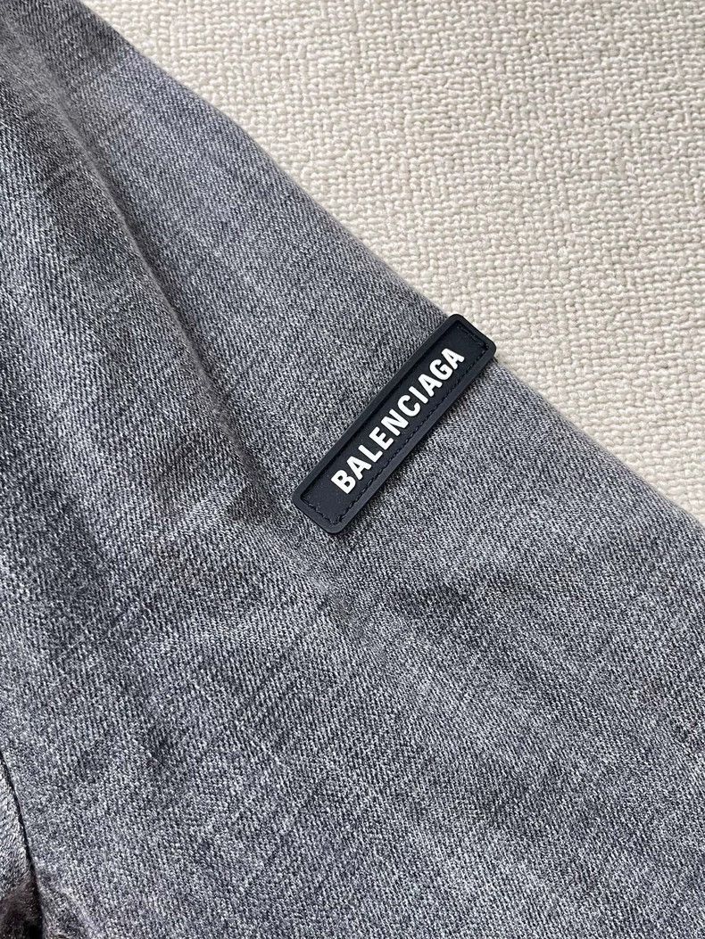 Balenciaga Balenciaga size 46 Sleeve logo washed denim blazer Size US S / EU 44-46 / 1 - 3 Thumbnail