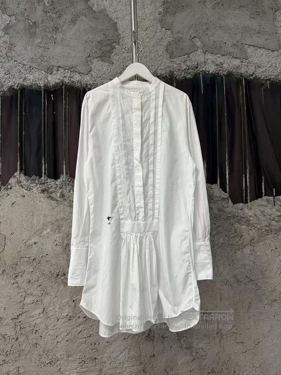 Dior Dior White Bee Shirt Dress. Size US S / EU 44-46 / 1 - 1 Thumbnail