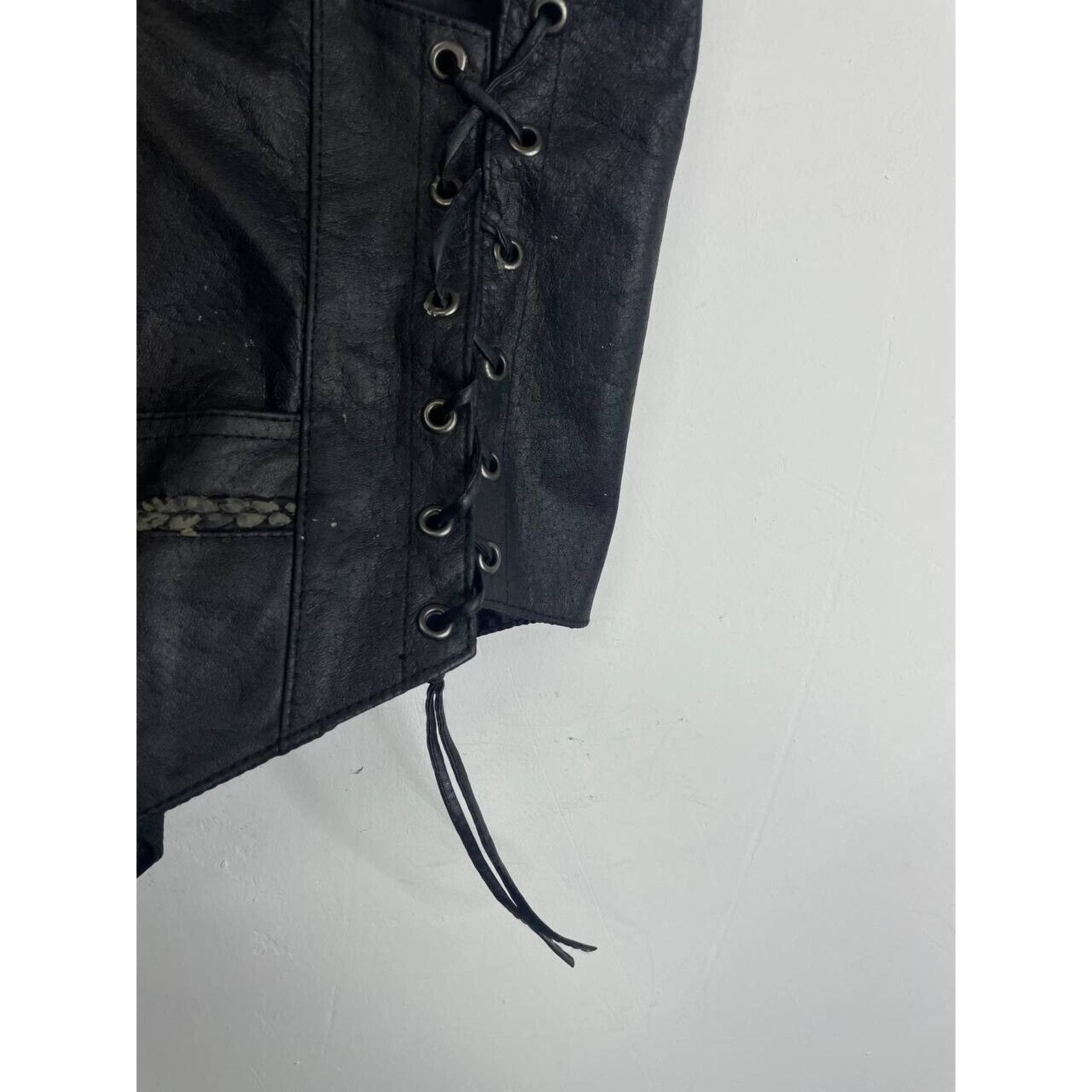 Vintage Vintage Black Leather Biker Vest Diamond Plate Genuine M Size US M / EU 48-50 / 2 - 5 Thumbnail