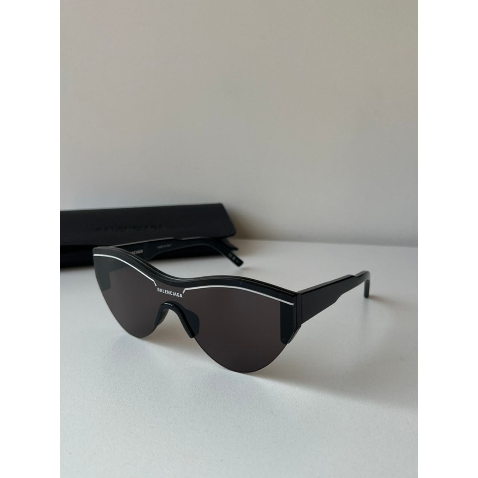 Balenciaga NEW Balenciaga BB0004S Ski Shield Sunglasses in Black Size ONE SIZE - 5 Thumbnail