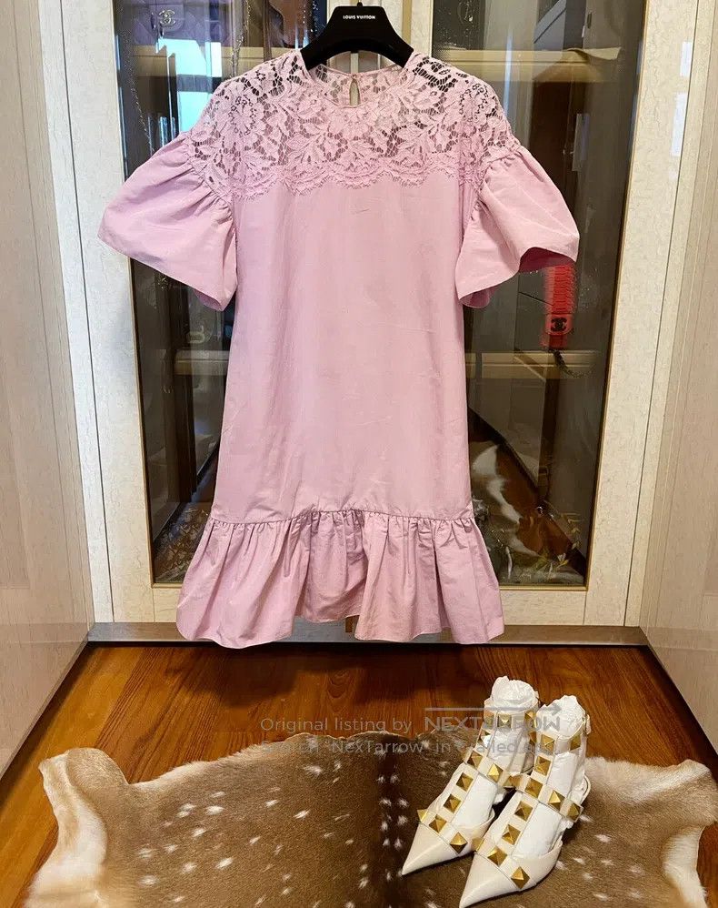 Valentino Valentino dress Size M / US 6-8 / IT 42-44 - 1 Thumbnail