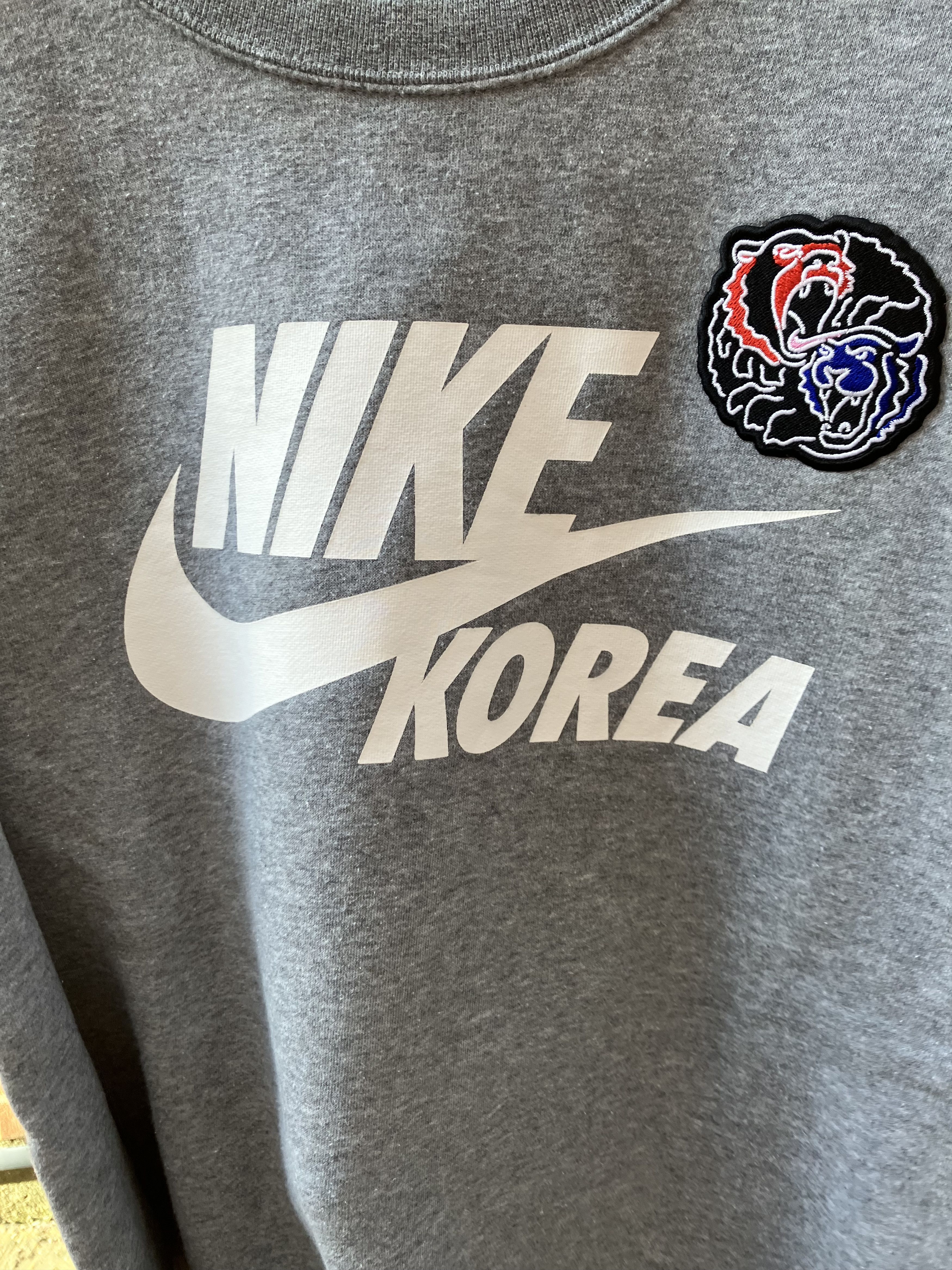 Nike Nike Korea Exclusive Special Patch Crewneck Sweatshirt Size US S / EU 44-46 / 1 - 1 Thumbnail