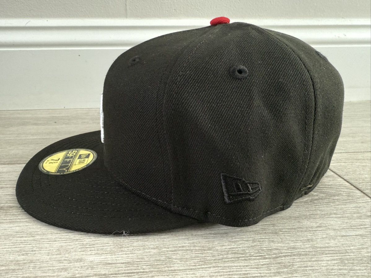 Hat Club × MLB × New Era LA Los Angeles Dodgers New Era Black White Red Fitted 7 3/8 Size ONE SIZE - 4 Thumbnail