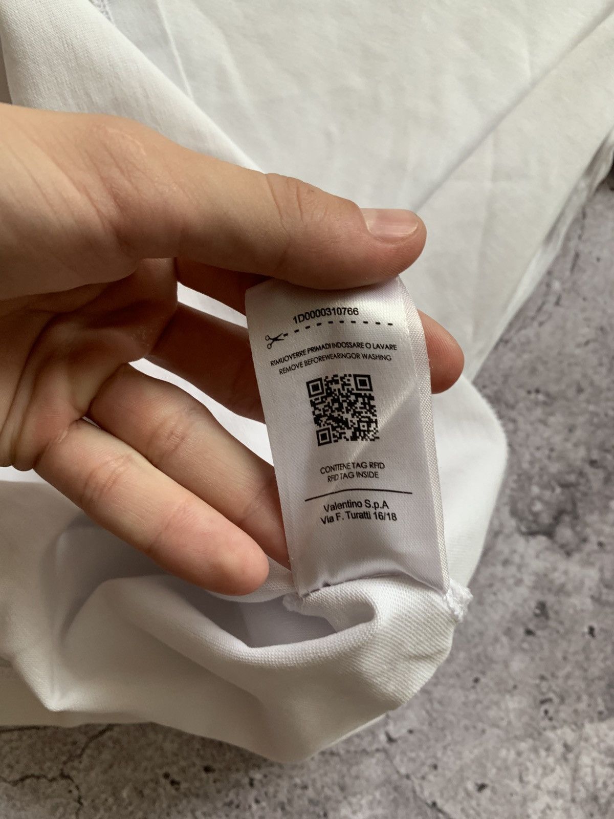 Valentino Valentino t shirt Size US M / EU 48-50 / 2 - 5 Thumbnail