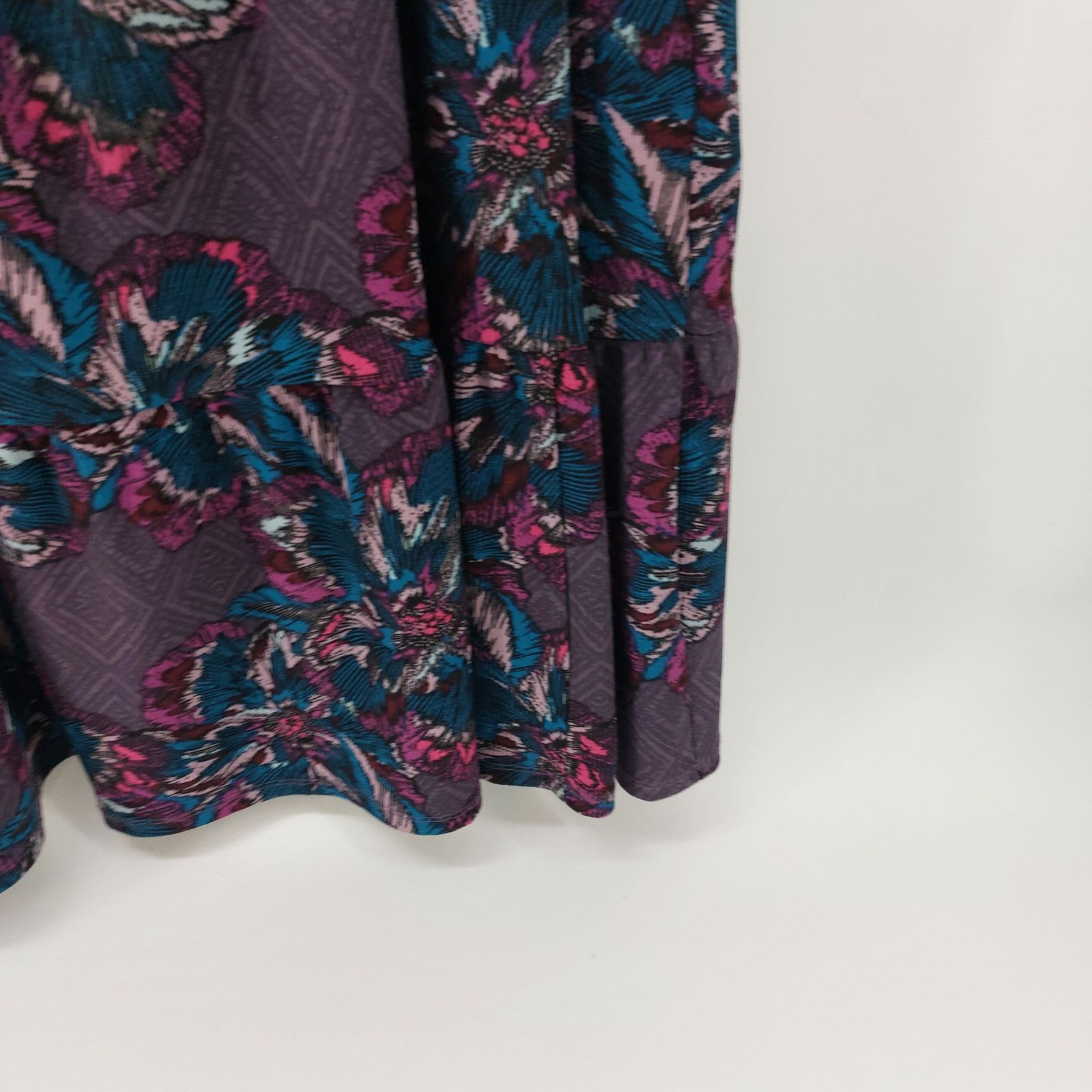 Other Lane Bryant Purple Floral Dress Plus Size 26 28 Pockets Size 4XL / US 24-26 - 9 Thumbnail