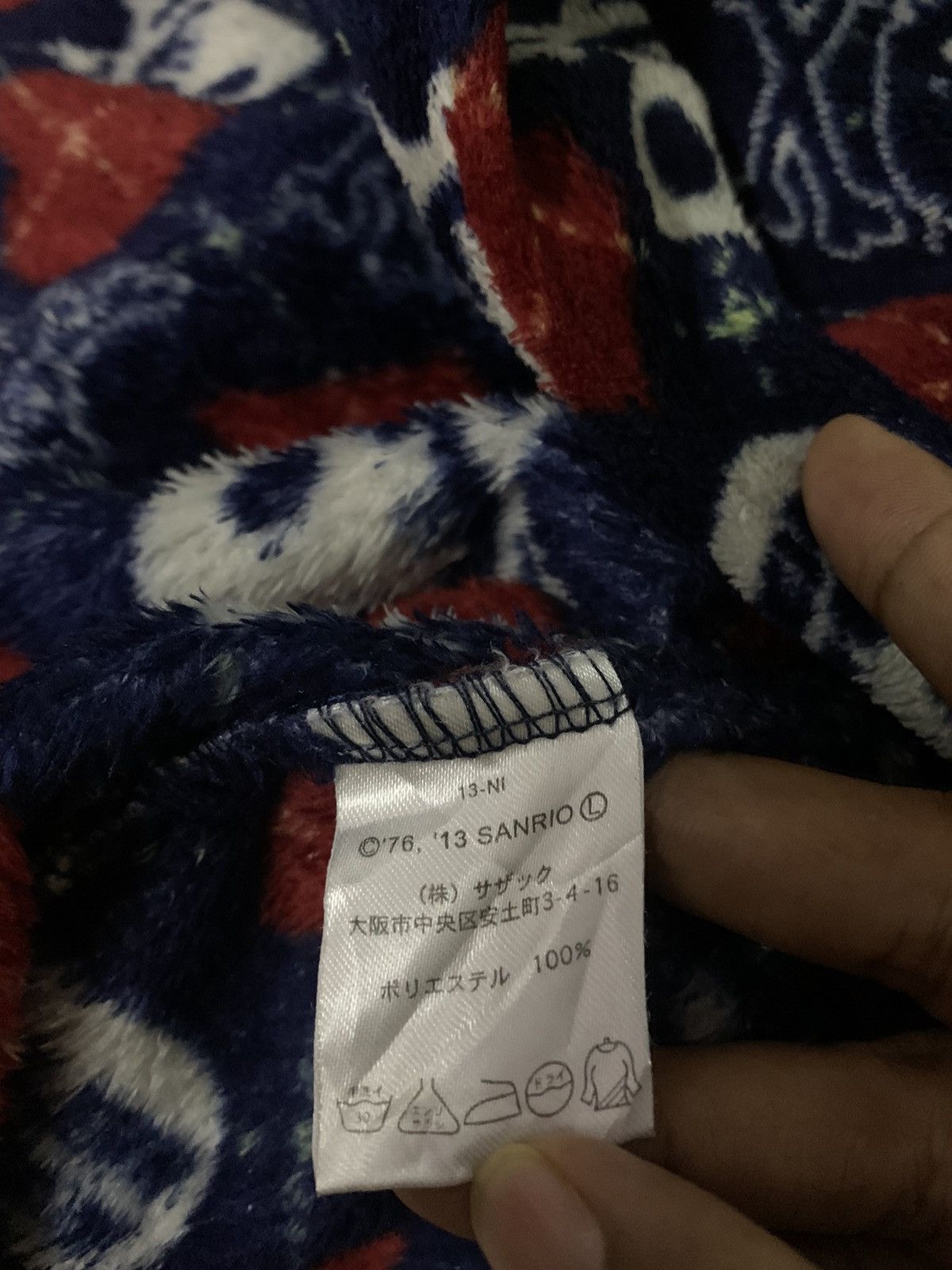 Japanese Brand Japanese Hello Kitty Fleece Button shirt Size M / US 6-8 / IT 42-44 - 8 Thumbnail