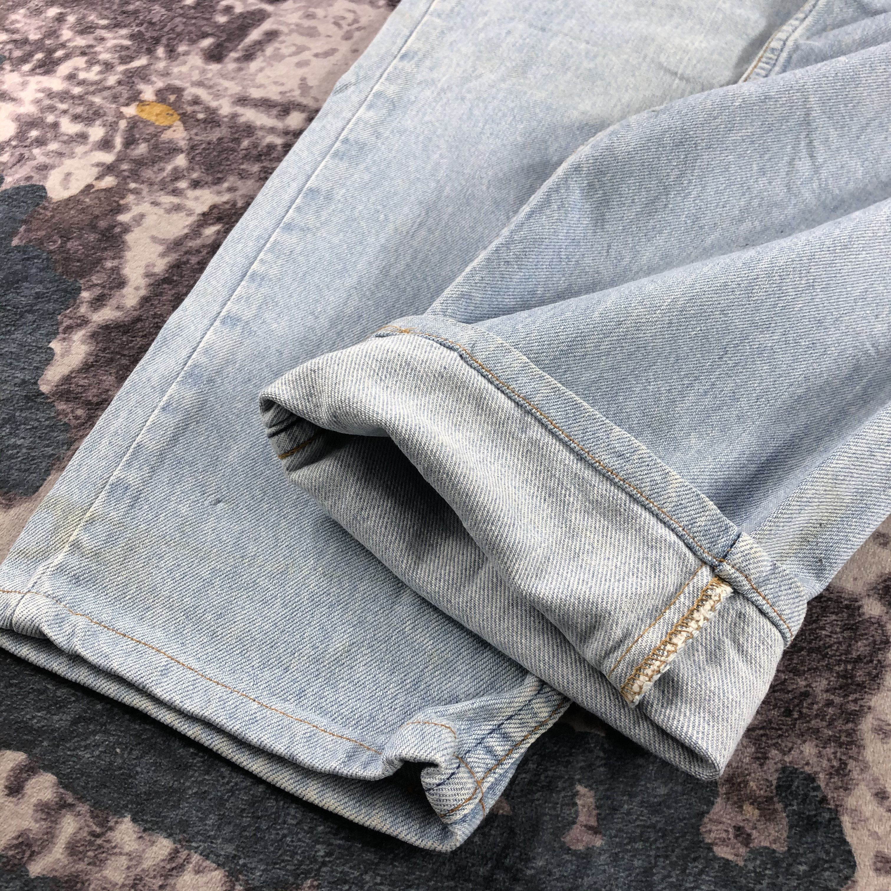 Levi's × Vintage Vintage 90s Light Wash Levis Jeans-JM2724 Size US 35 - 7 Thumbnail