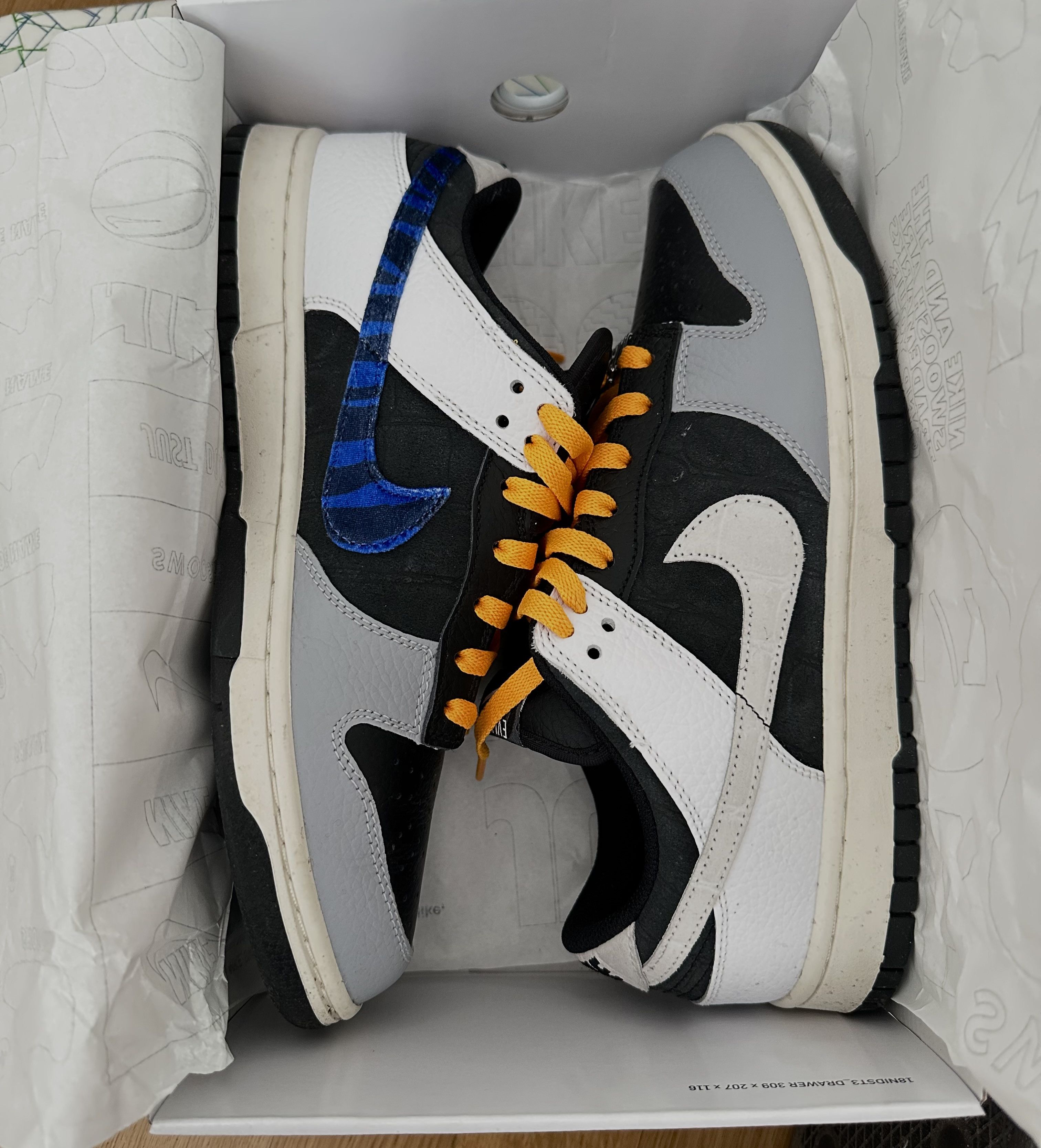 Nike Nike Dunk Low Split Identity Custom Nike By You – One of One Size US 10 / EU 43 - 8 Thumbnail