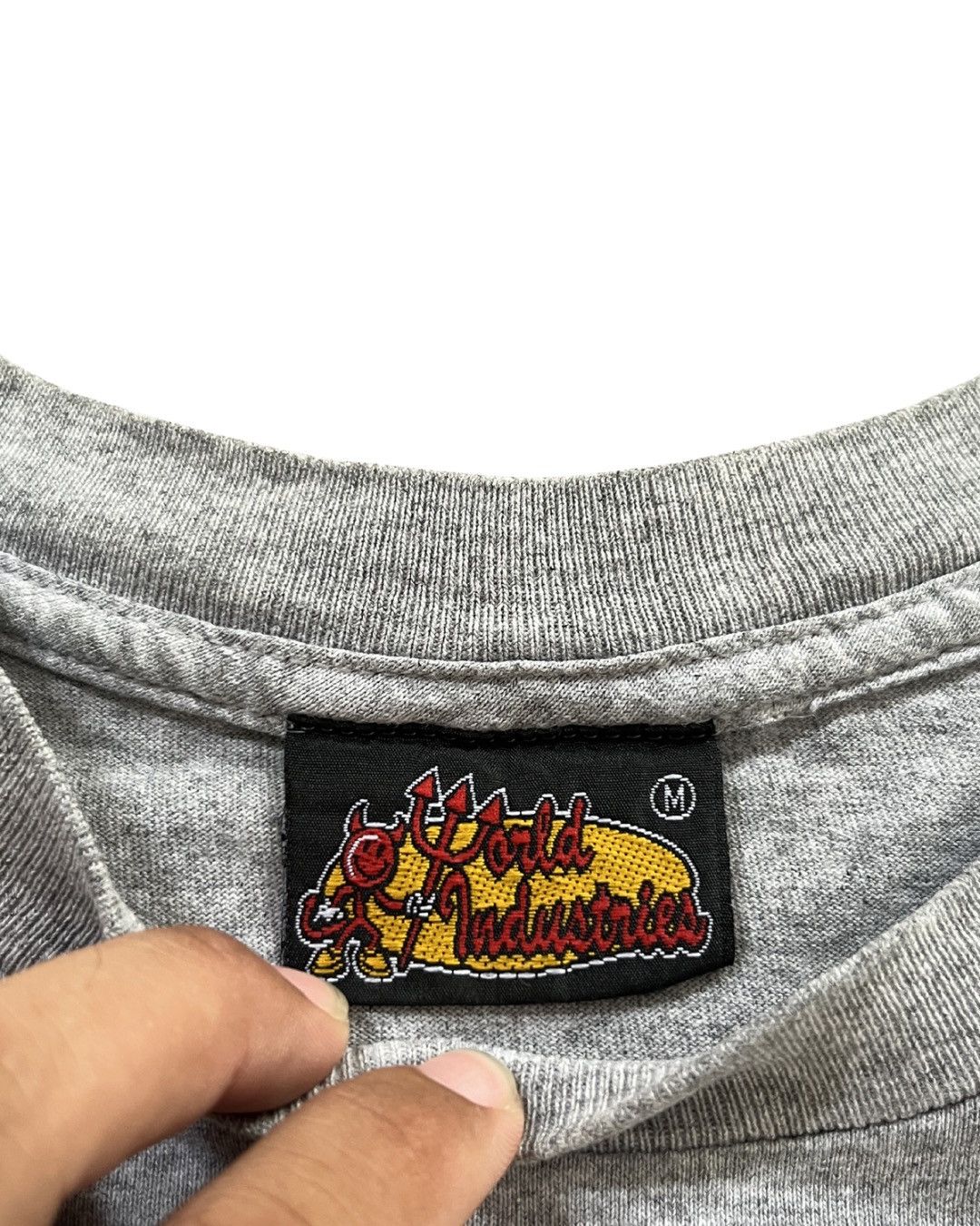 World Industries world industries skateboard ‘00 Size US M / EU 48-50 / 2 - 3 Thumbnail