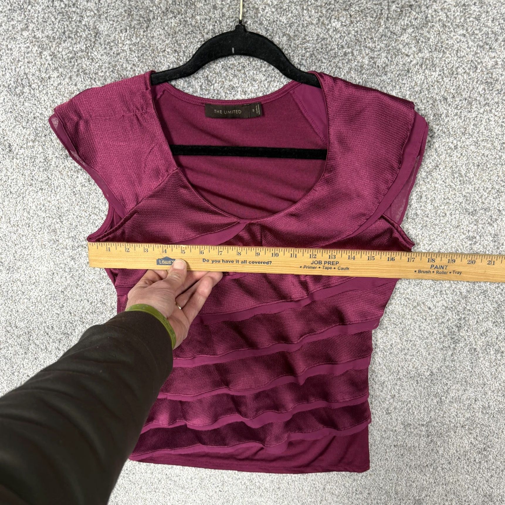 Vintage VINTAGE Limited Blouse Womens S Maroon Tiered Ruffle Scoop Neck Office Siren Coquette Size S / US 4 / IT 40 - 3 Thumbnail