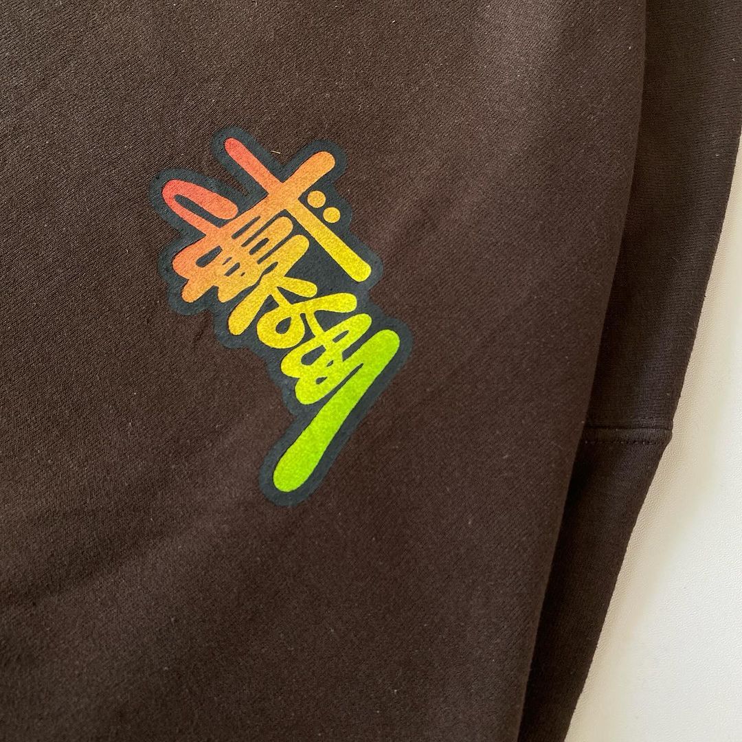 Stussy × Vintage 🔥Vintage 90s Stussy Rasta Spellout Logo Brown Crewneck Size US L / EU 52-54 / 3 - 7 Thumbnail