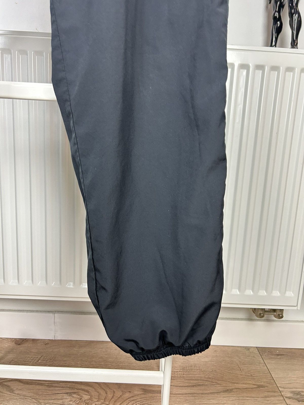 Nike × Vintage Nike Nylon Baggy Swoosh Logo Overisize y2k Pants Joggers Size US 38 / EU 54 - 5 Thumbnail