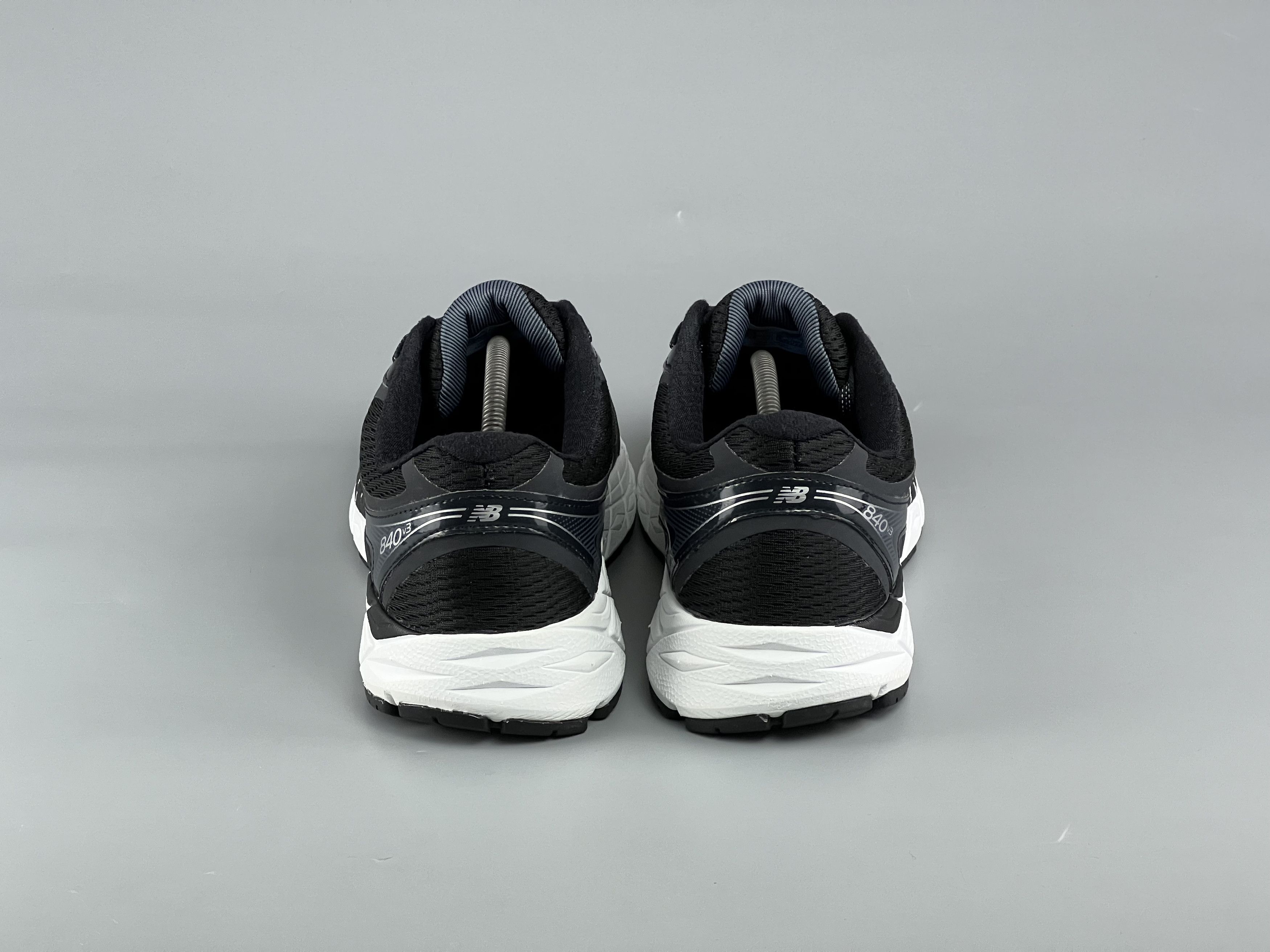 New Balance New Balance 840 V3 Men's Running Shoes Size US 11.5 Size US 11.5 / EU 44-45 - 3 Thumbnail