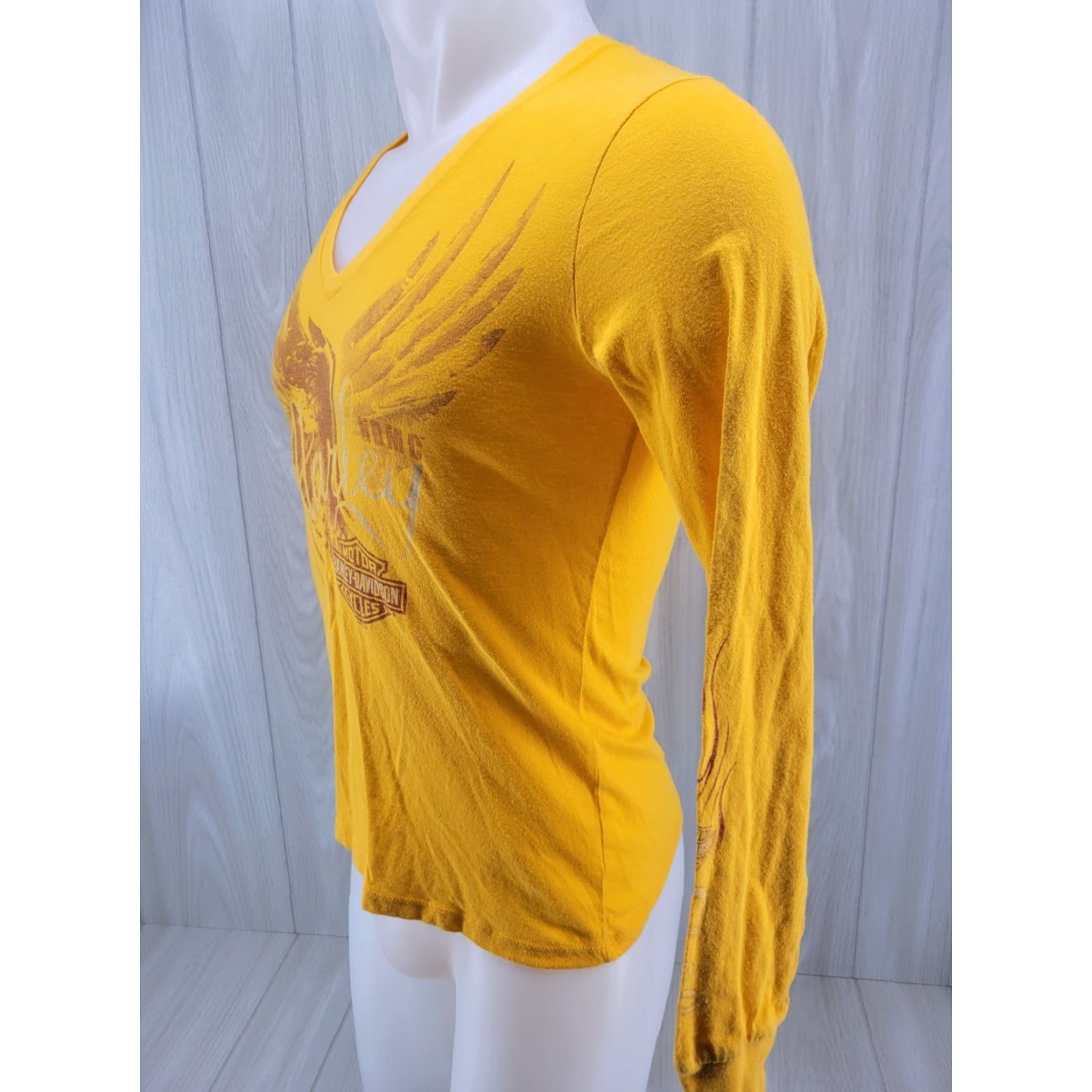 Harley Davidson VINTAGE Wisconsin Harley-Davidson LS Shirt Womens M V Neck Yellow Orange Harley-Davidson Shirt Ladies Medium Gold Size M / US 6-8 / IT 42-44 - 3 Thumbnail