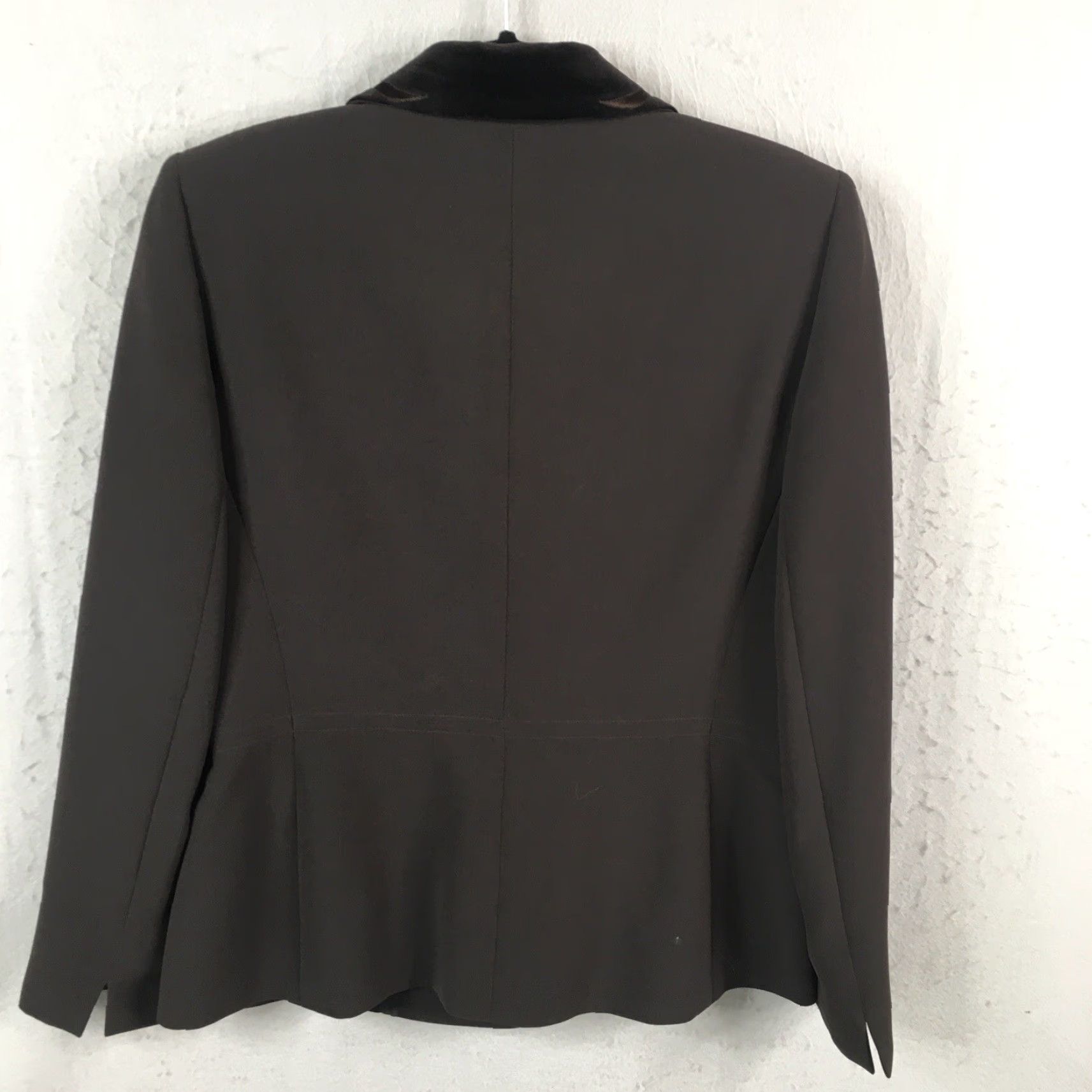 Vintage VINTAGE Tahari Blazer Womens 10P Petite Brown Velvet Beaded Embroidered Jacket - 0? Size L / US 10 / IT 46 - 2 Thumbnail