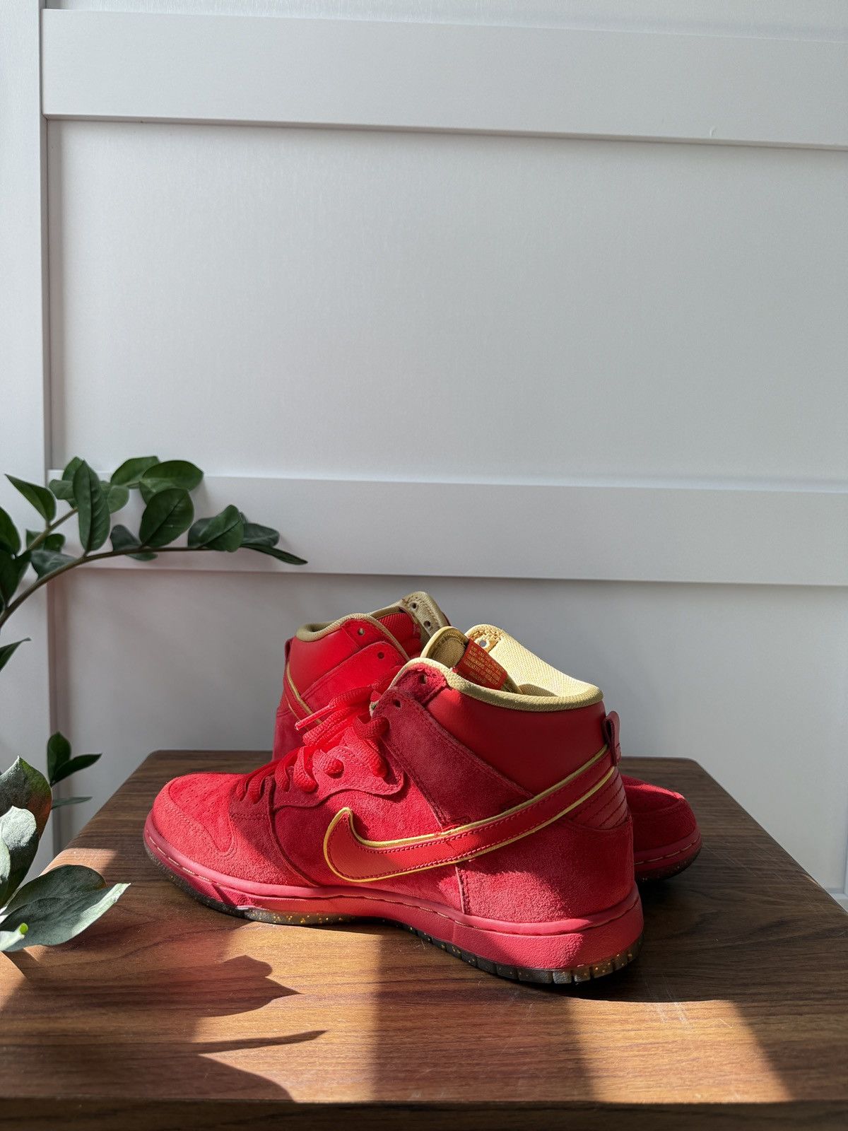 Nike SB Nike SB Dunk High CNY Size US 9.5 / EU 42-43 - 7 Thumbnail