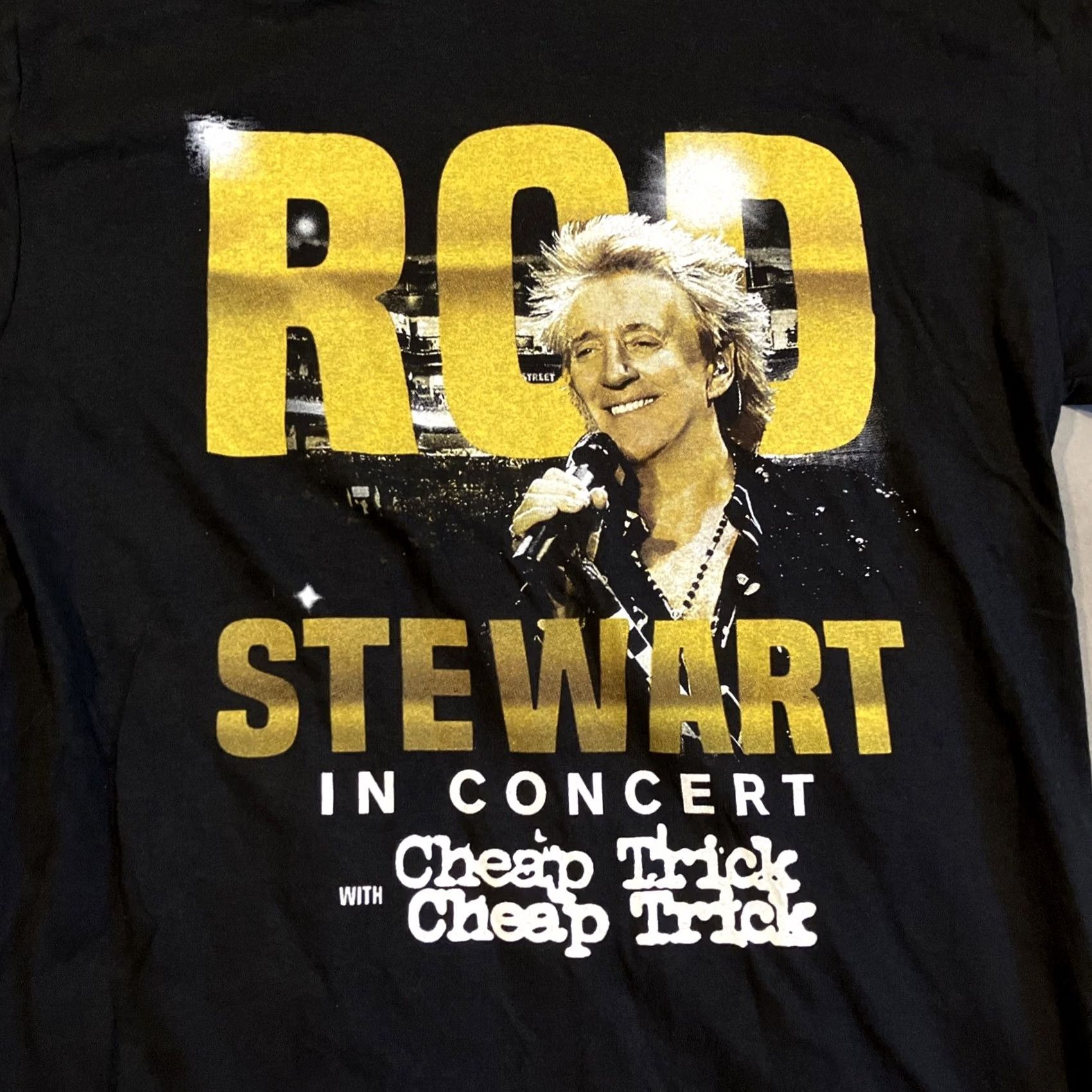 Fruit Of The Loom Rod Stewart Cheap Trick 2022 North America Tour Men’s Medium NWOT Size US M / EU 48-50 / 2 - 2 Thumbnail